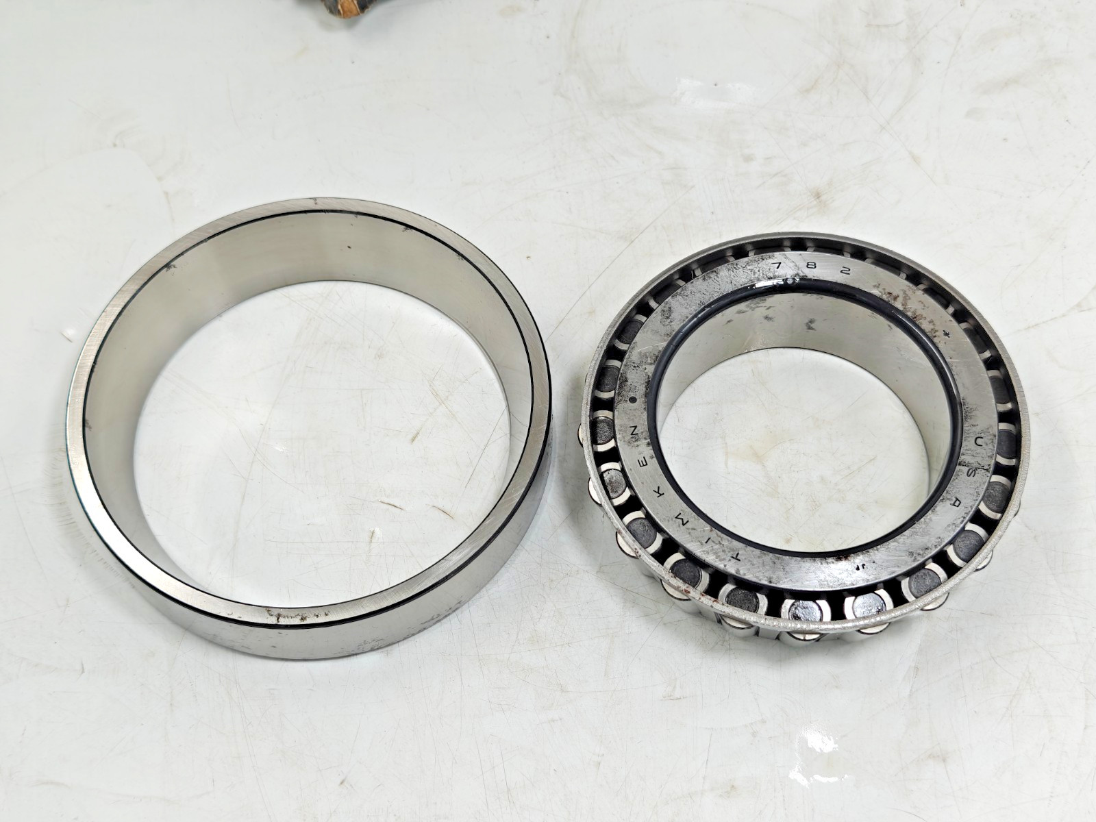 782/772 Timken Tapered Roller Bearing Cone&Cup Timken 782 – 772 USA 4.1250 in ID