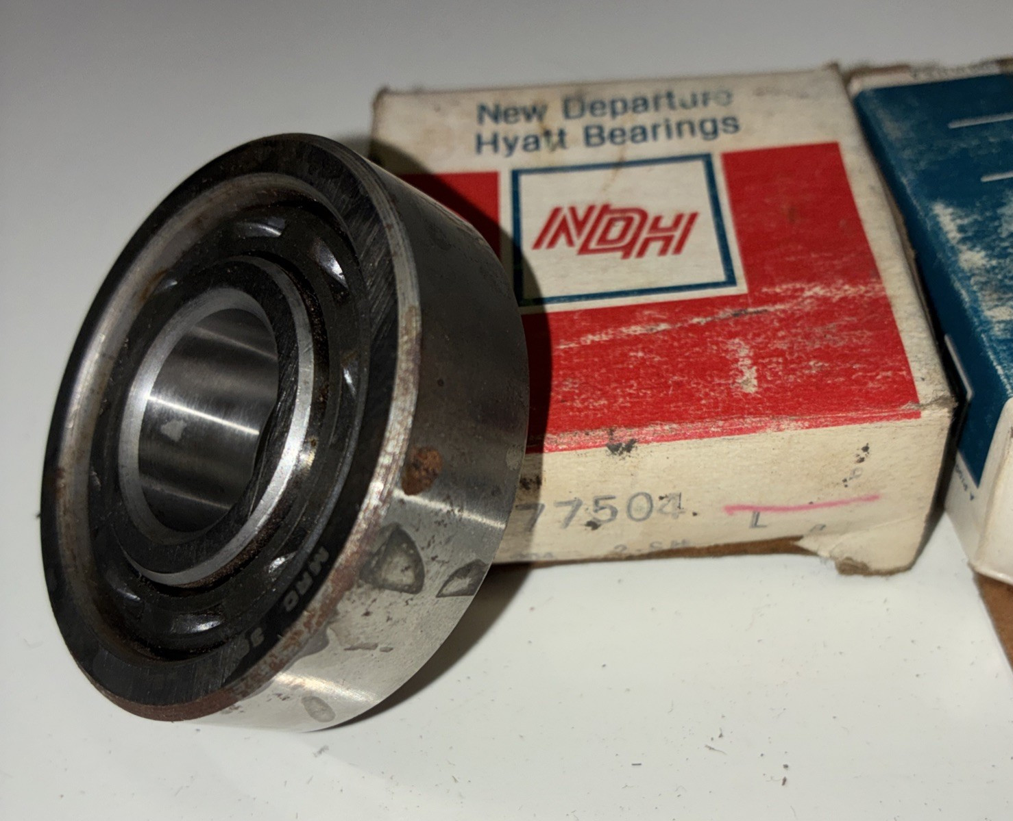 NOS Vintage NDH 77504 Bearing 6204ZZ 204SFF Delco New Departure Hyatt USA Unused