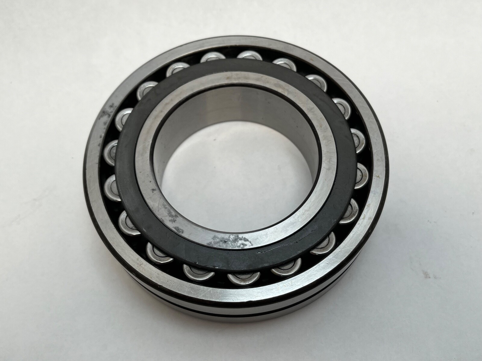 SKF 22213-CCKJ-C3-W33 Spherical Bearing 65x120x31 mm 22213-CC-K-J-C3-W33 USA