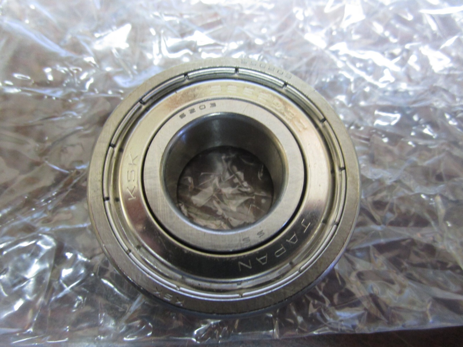 NEW KSK SINGLE ROW BALL BEARING SS-6203-ZZ.KSK 6203