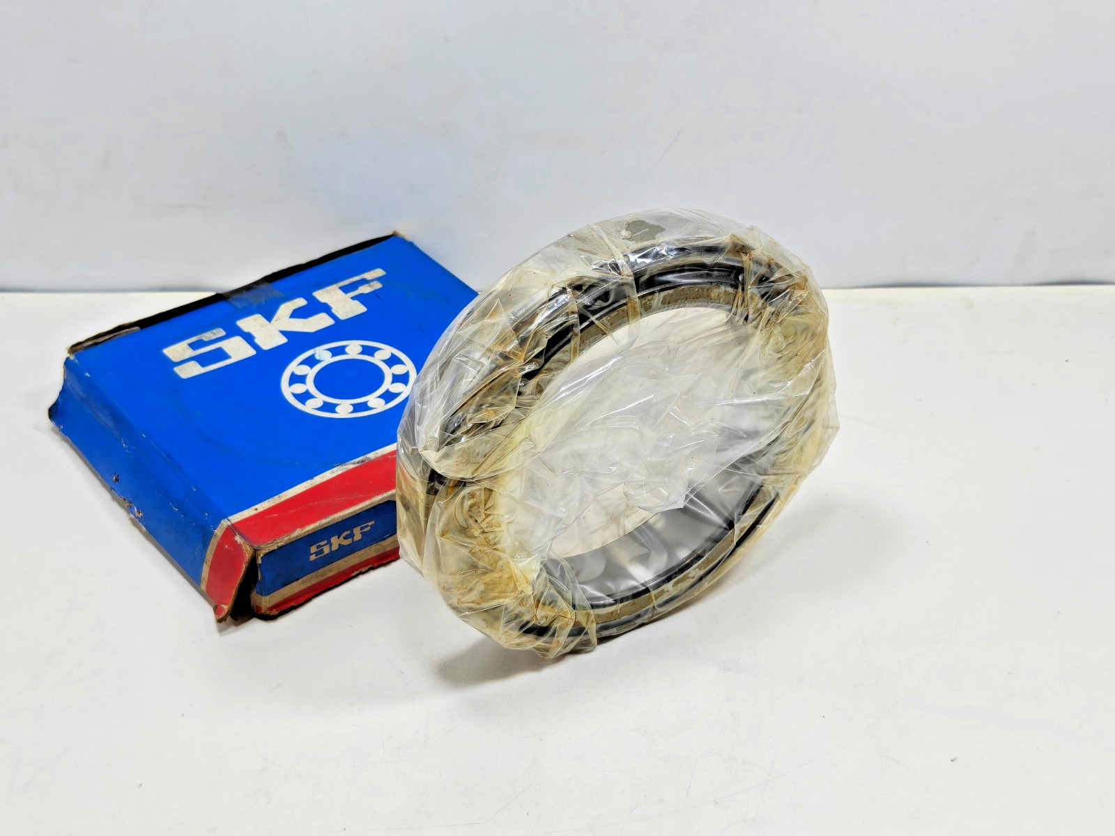 32926 SKF Tapered Roller Bearing Cone&Cup SKF 32926 Poland New 130x180x32mm