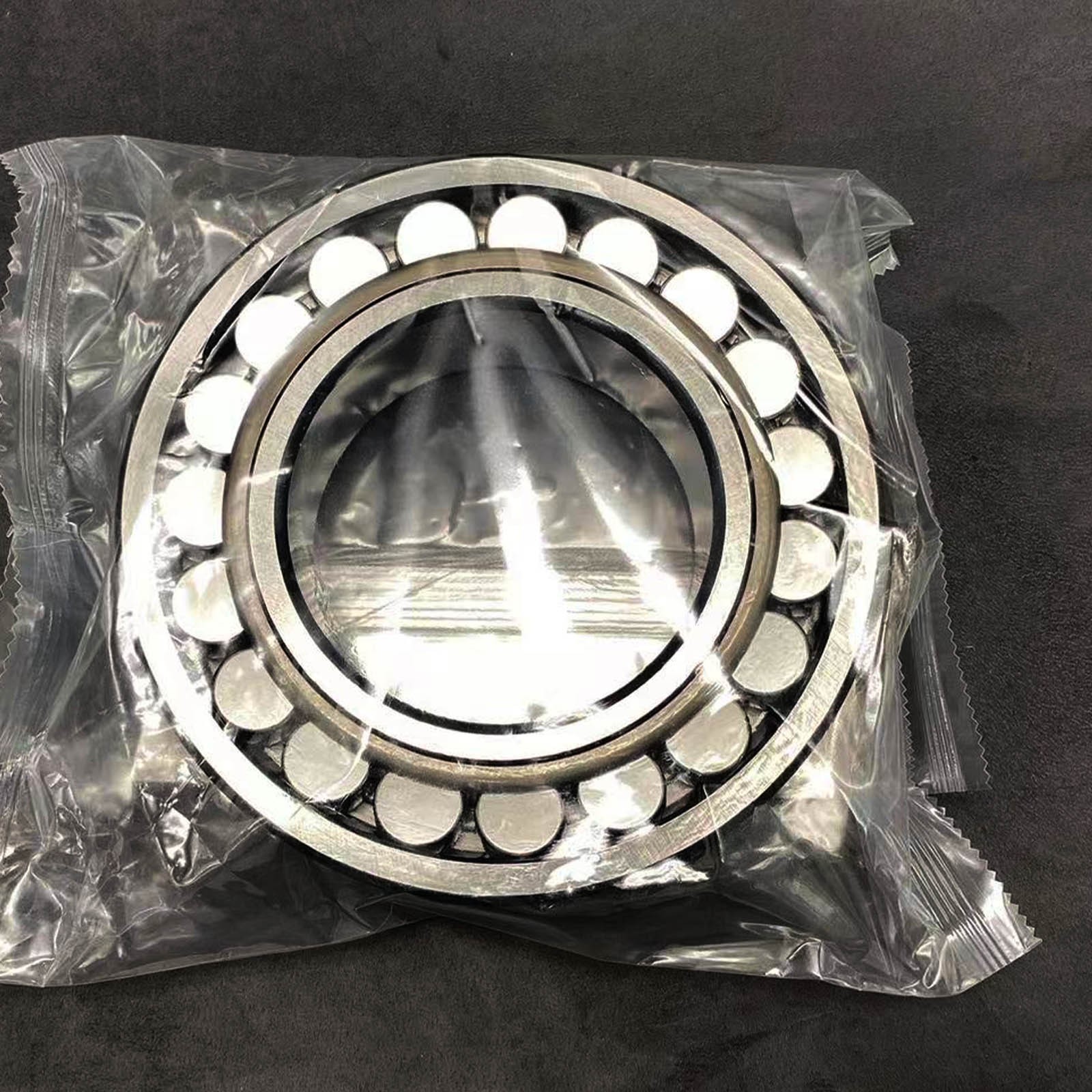New 22220 E C3 SPHERICAL ROLLER BEARING 100x180x46 mm 22220EC3 22220E C3 S-K-F