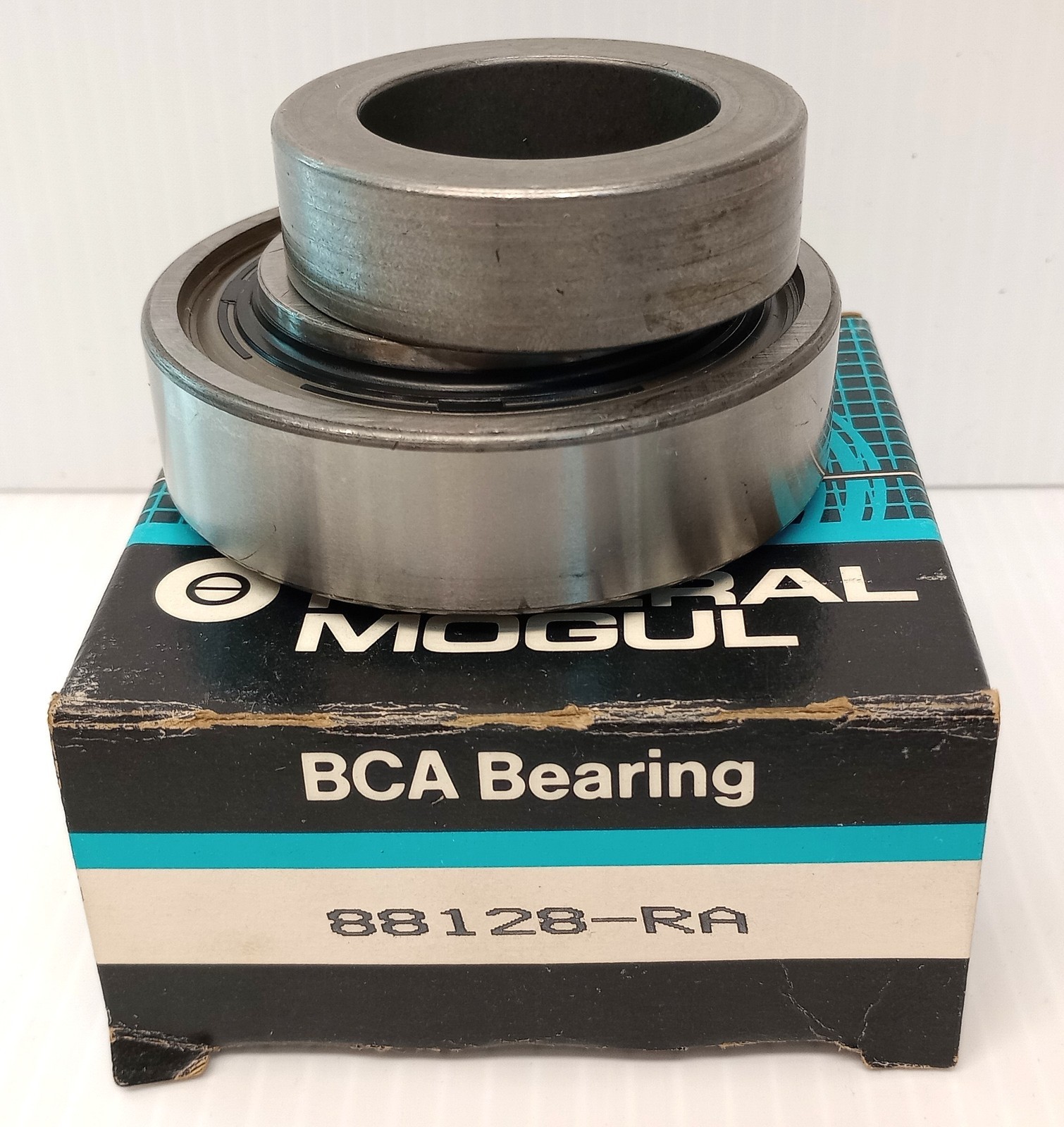 BCA 88128-RA Federal Mogul Radial Deep Groove Ball Bearing R88128A Spacer