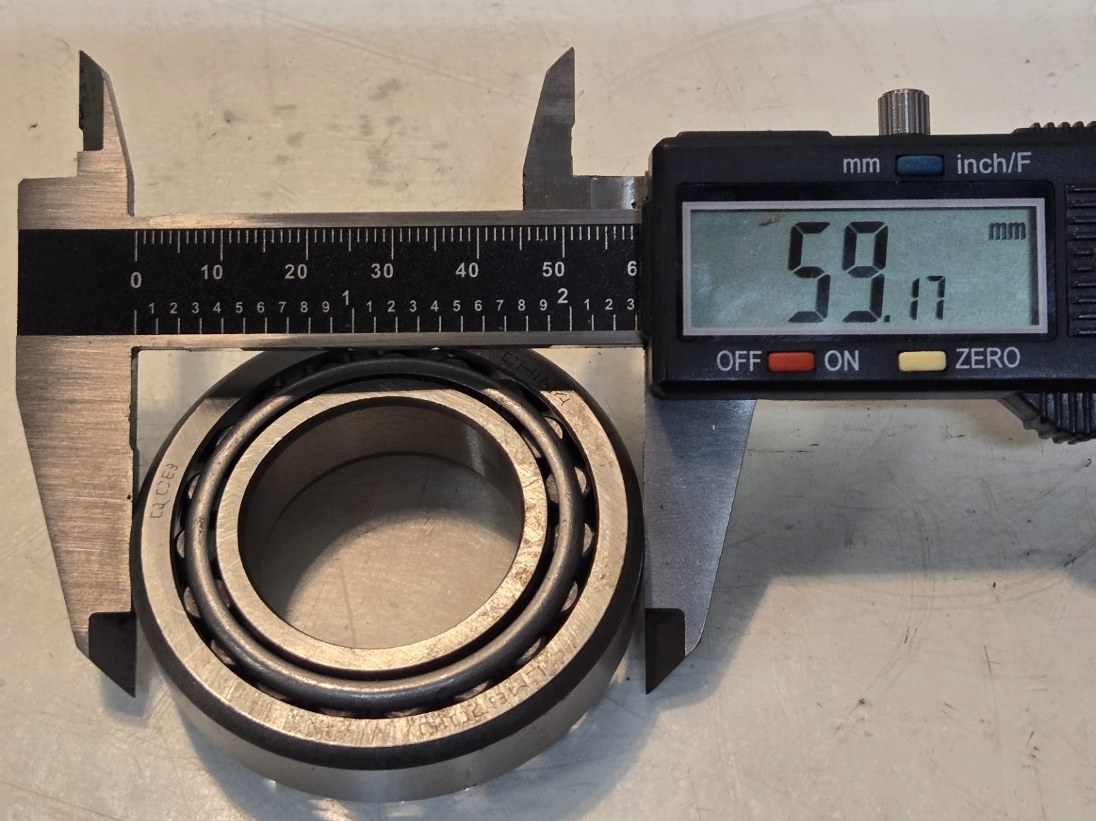 4 Quantity of Tapered Roller Bearings LM67048 LM67010 | 1-1/4″ Bore (6 Qty)