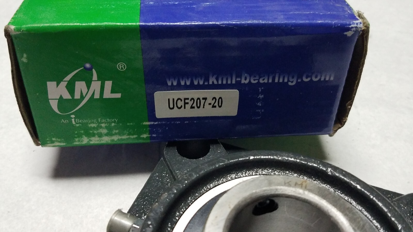 KML UCF207-20 4 BOLT FLANGE BEARING 1-1/4″ BORE LOCKING SET SCREWS NIB