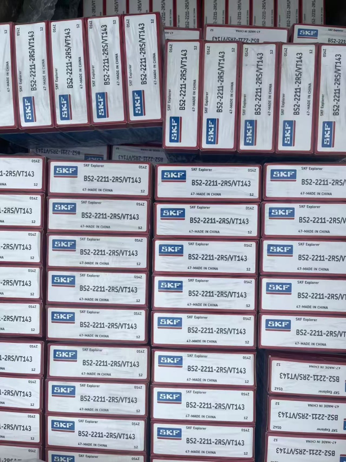 BS2-2211-2RS/VT143 SKF Bearing 55x100x31mm 2RS Seal Self-Aligning Roller Bearing