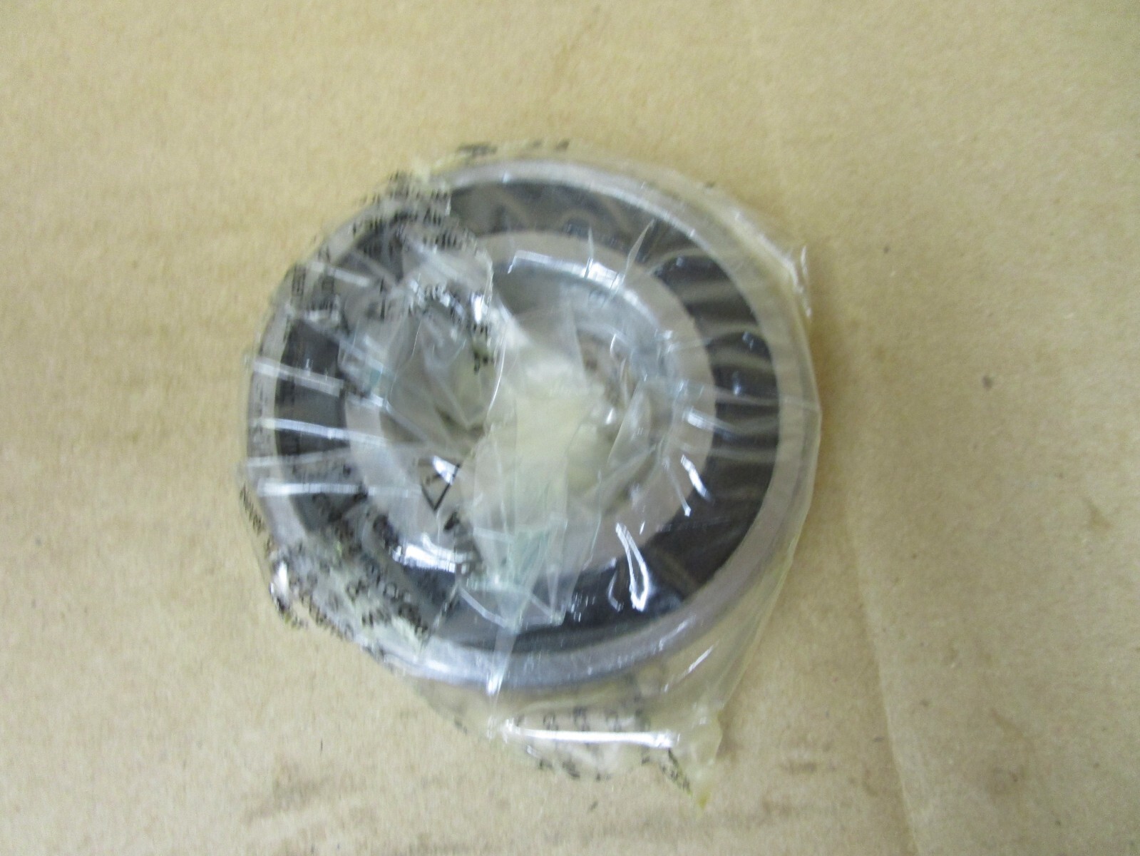 NEW TIMKEN DEEP GROOVE BALL BEARING 6207-2RS-C3