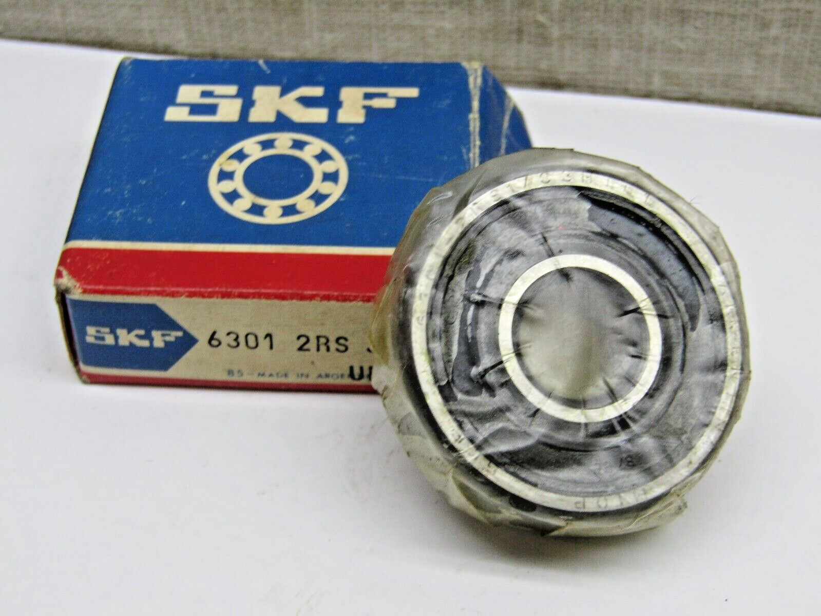 SKF 6301-2RS JEM 12mmX 37mmX 12mm Sealed Bearing