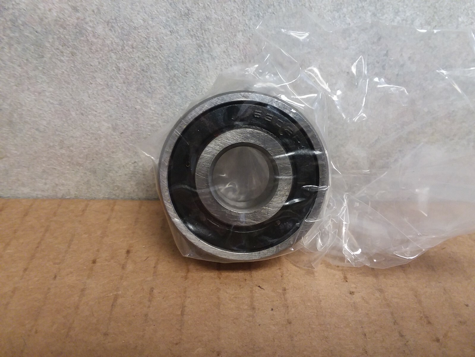 AMCAN 6302 2RSC3 Radial Ball Bearing – Lot of 6