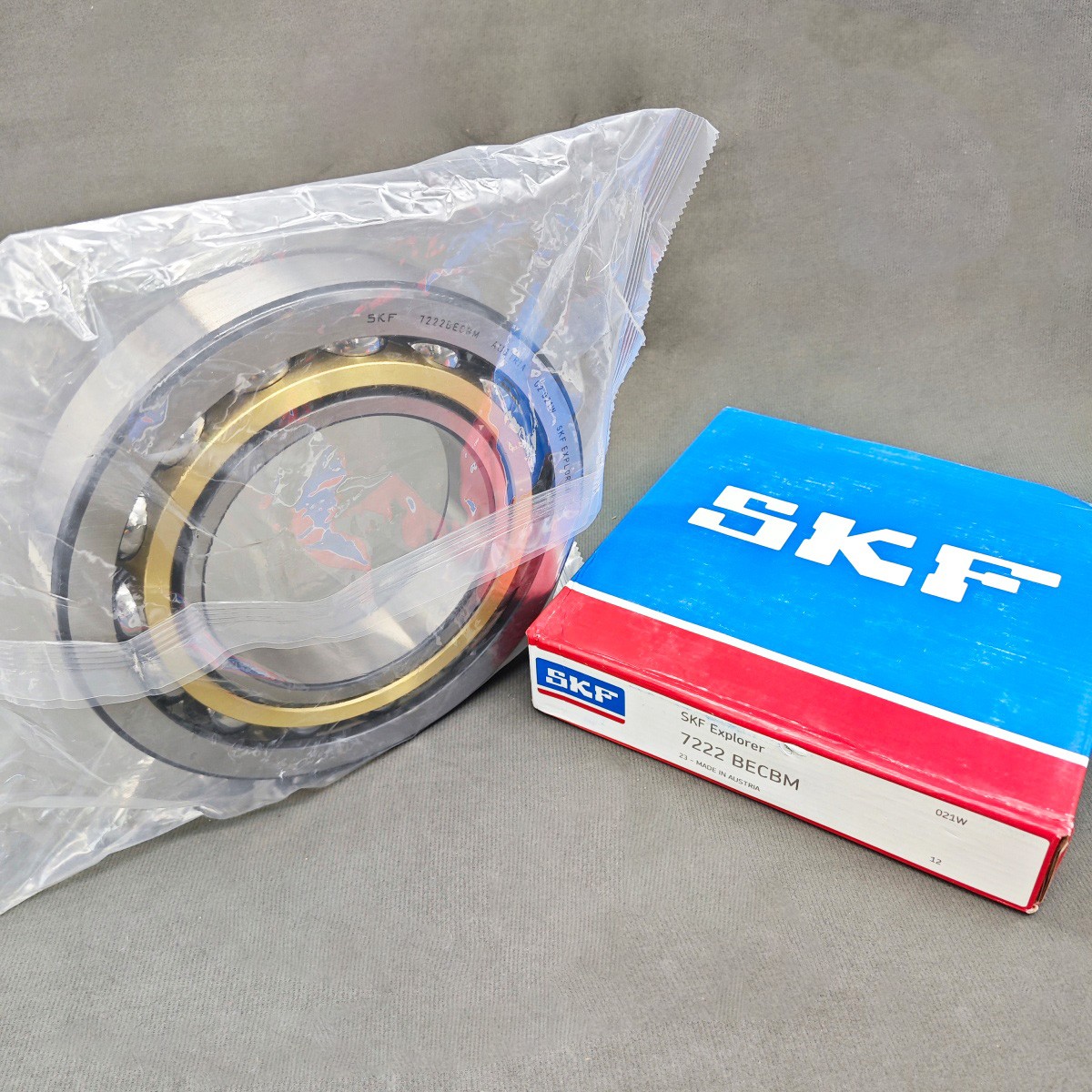 1 X Angular Contact Single Row Ball Bearing For SKF 7222 BECBM 110x200x38(mm)