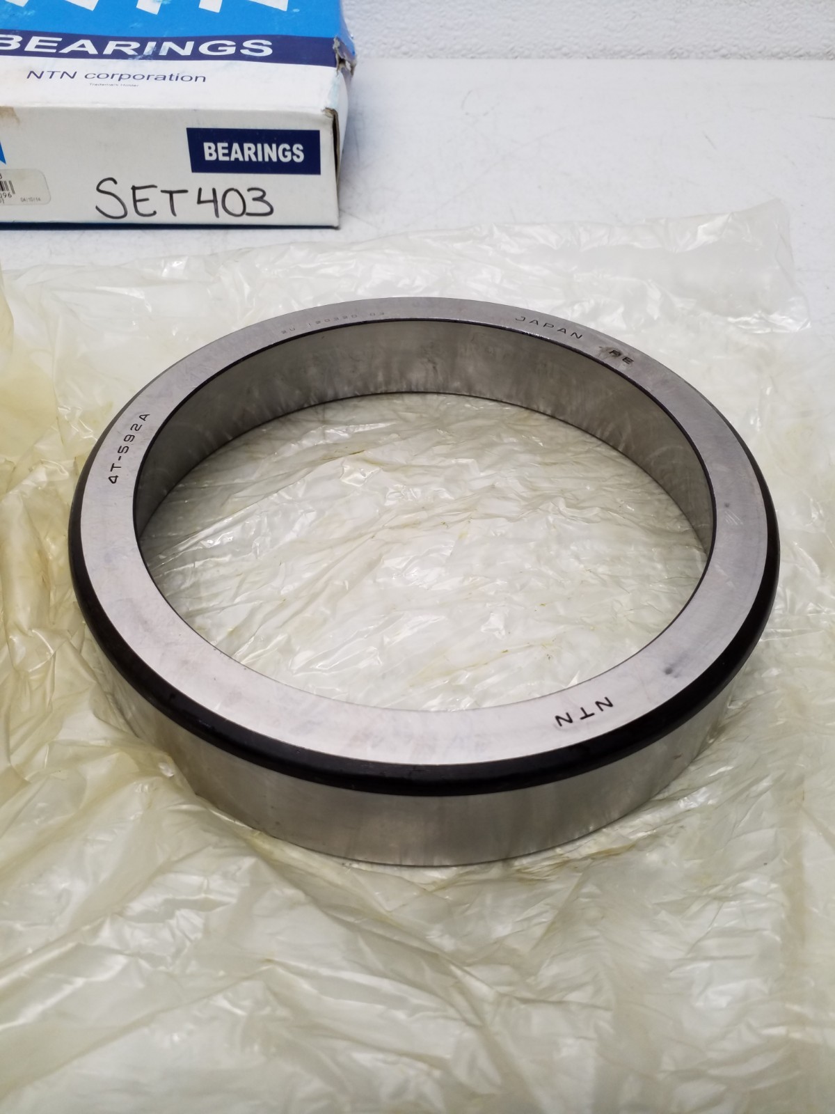 NTN SET403 Wheel Bearing Tapered Roller Bearing Set 594A 592A