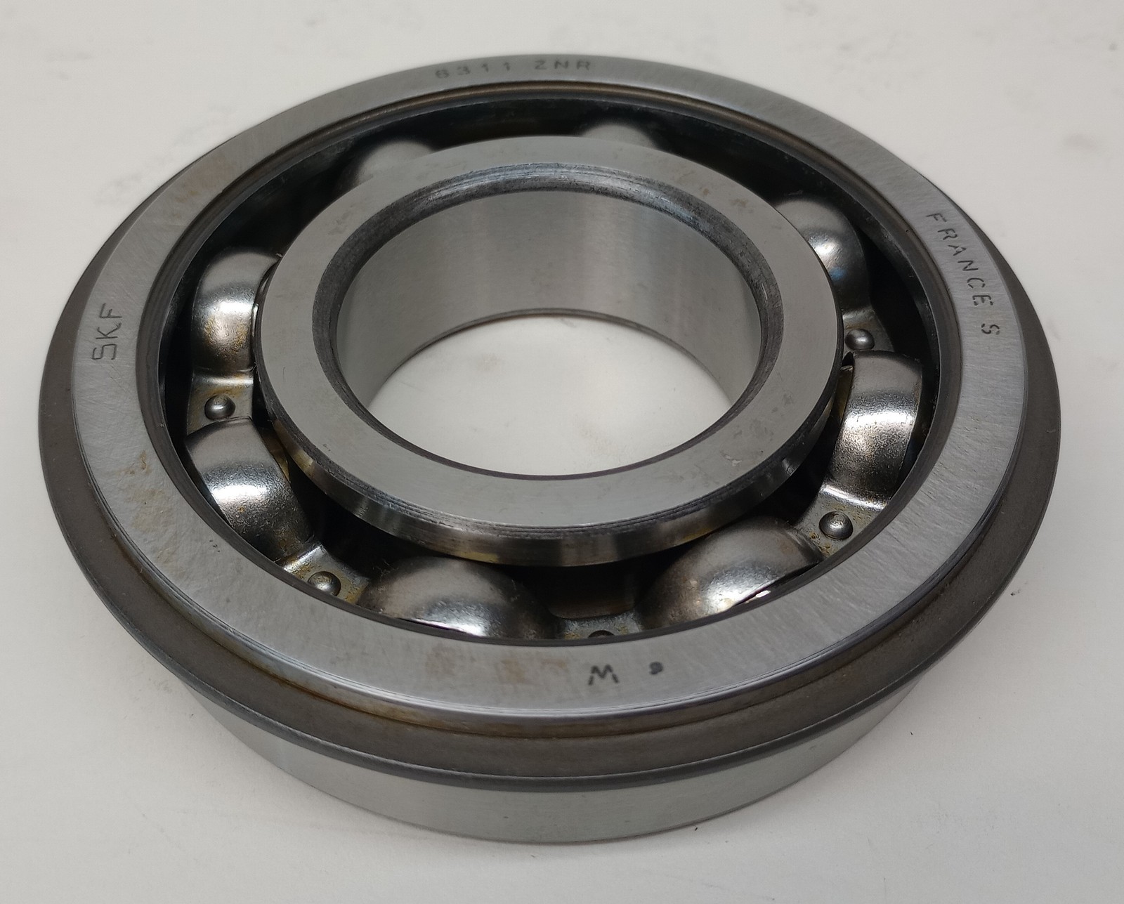 SKF 6311 ZNR Ball Bearing Deep Groove 55mm ID X 120mm OD X 29mm W 6311-ZNR