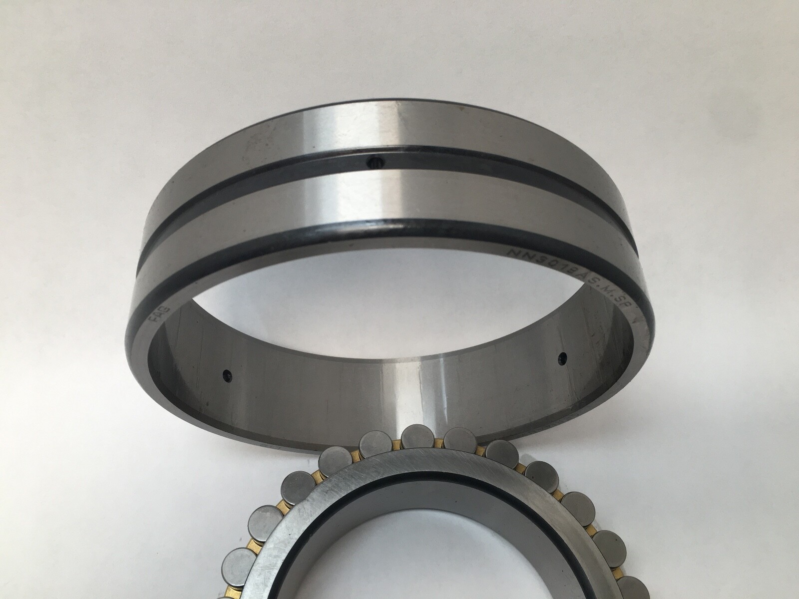 FAG NN3018ASM.SP Bearing 90x140x37 mm NN3018 NN-3018-AS-M-SP-W33 Germany