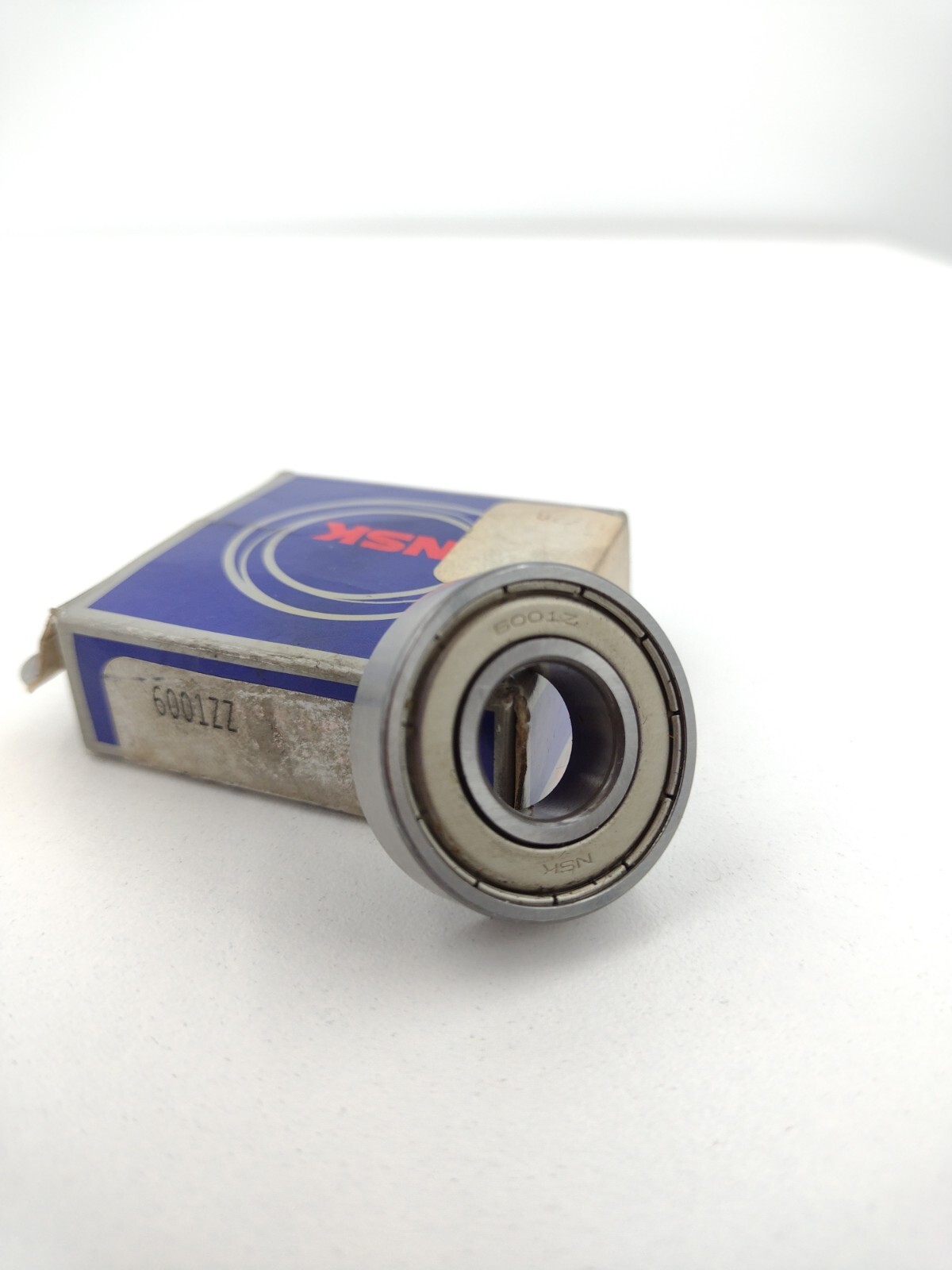 NSK 6001 ZZ Radial Deep Groove Ball Bearing