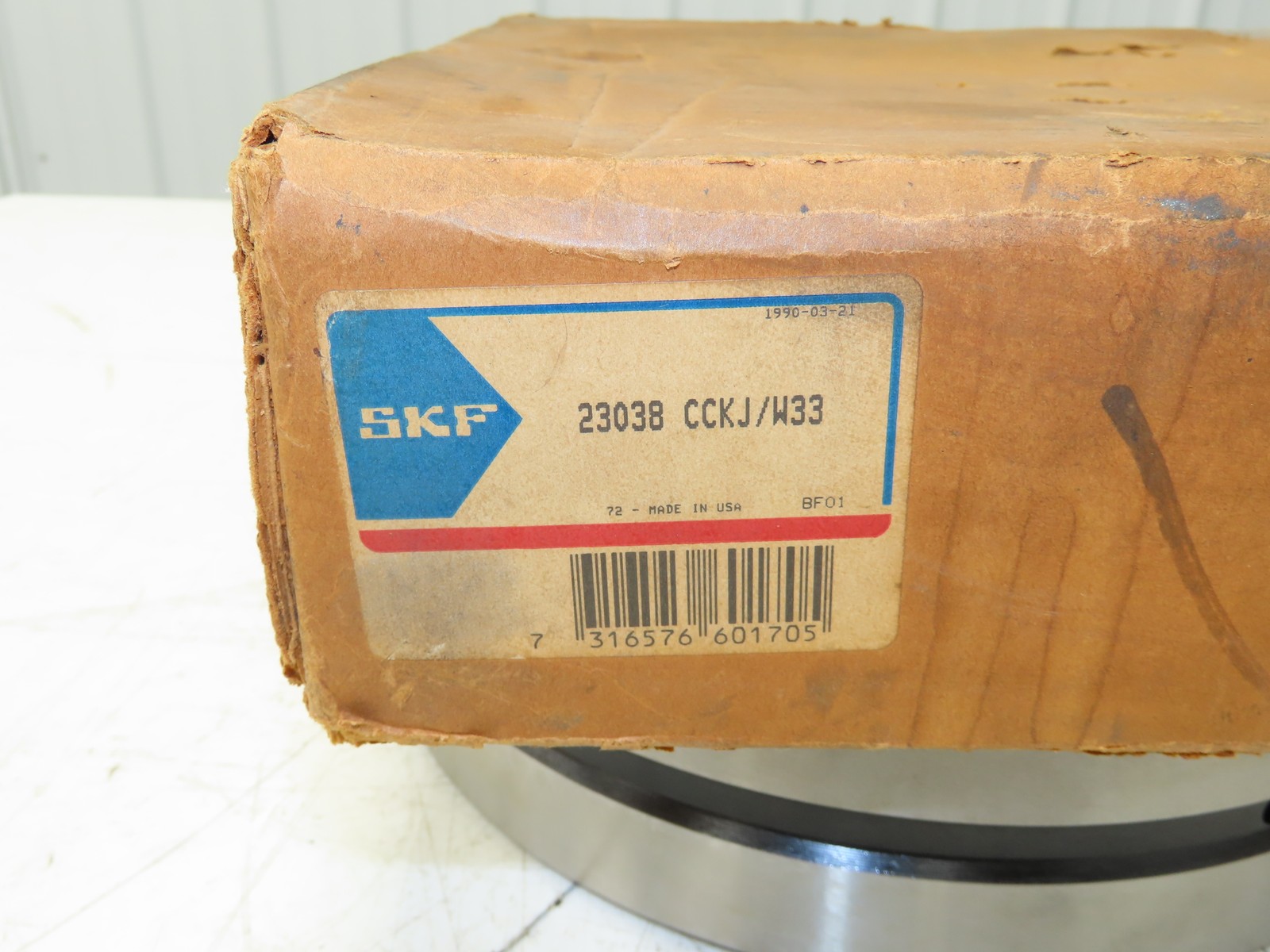 SKF 23038 CCKJ/W33 Spherical Roller Bearing 190mm ID x 290mm OD x 75mm Width