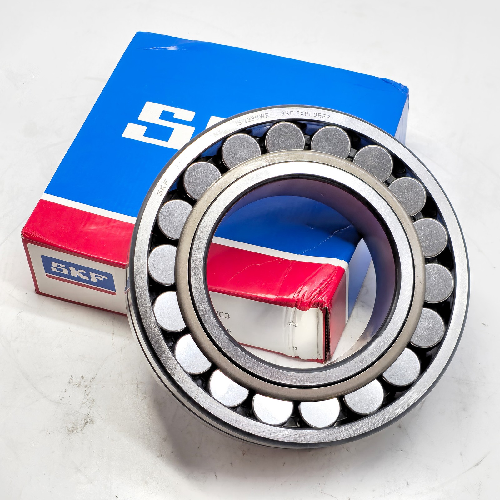 NEW Spherical Roller Bearing For SKF 22222 E C3 110x200x53mm