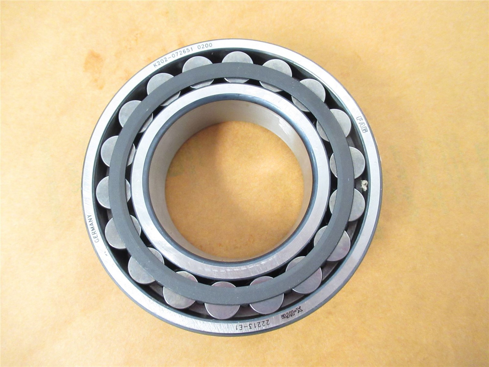 242691 New-No Box; FAG 22213-E1 Roller Bearing Spherical 65mmID 120mmOD 31mmW