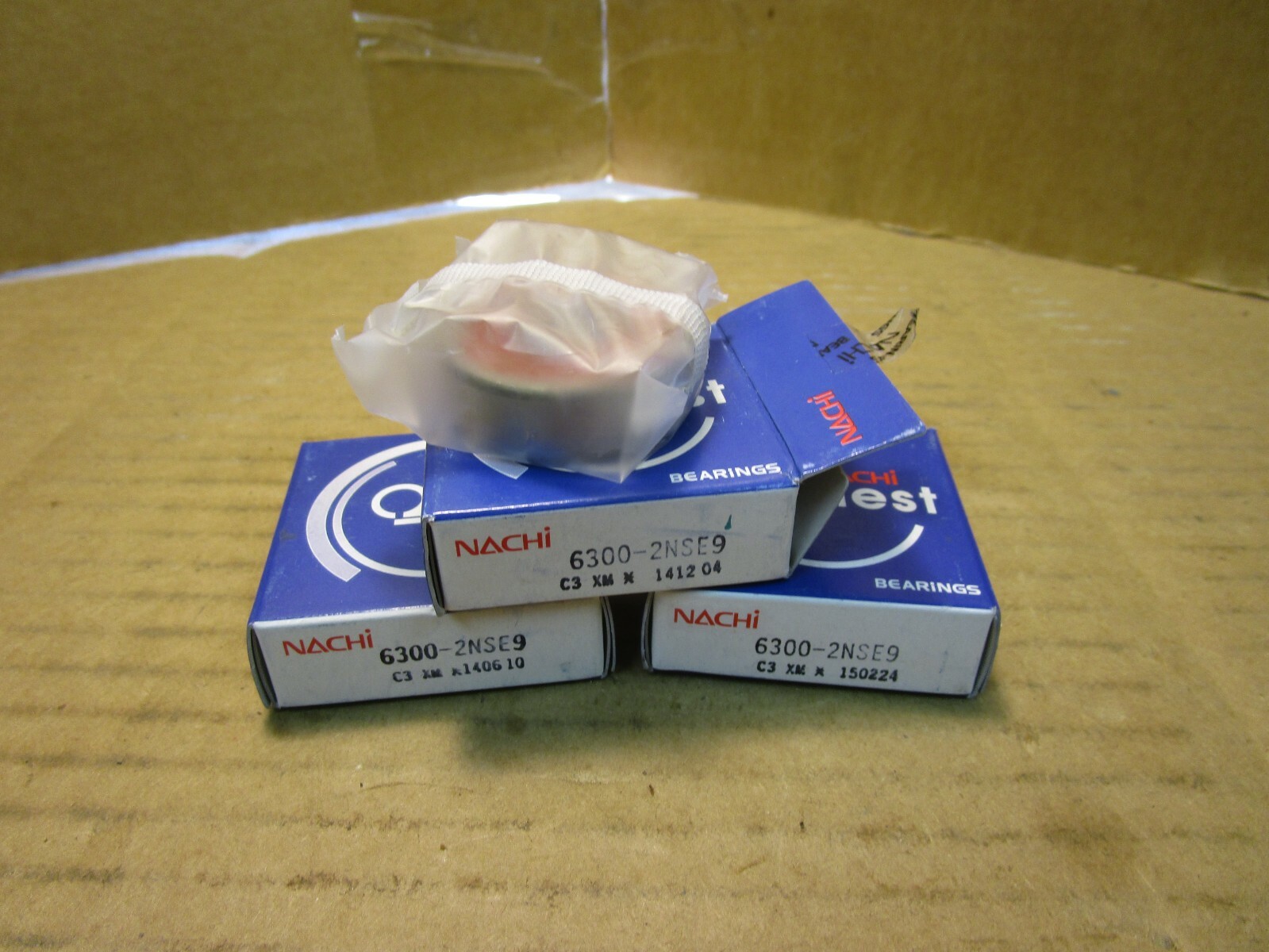 NEW LOT OF 3 NACHI SINGLE ROW BALL BEARING 6300-2NSE9 63002NSE9
