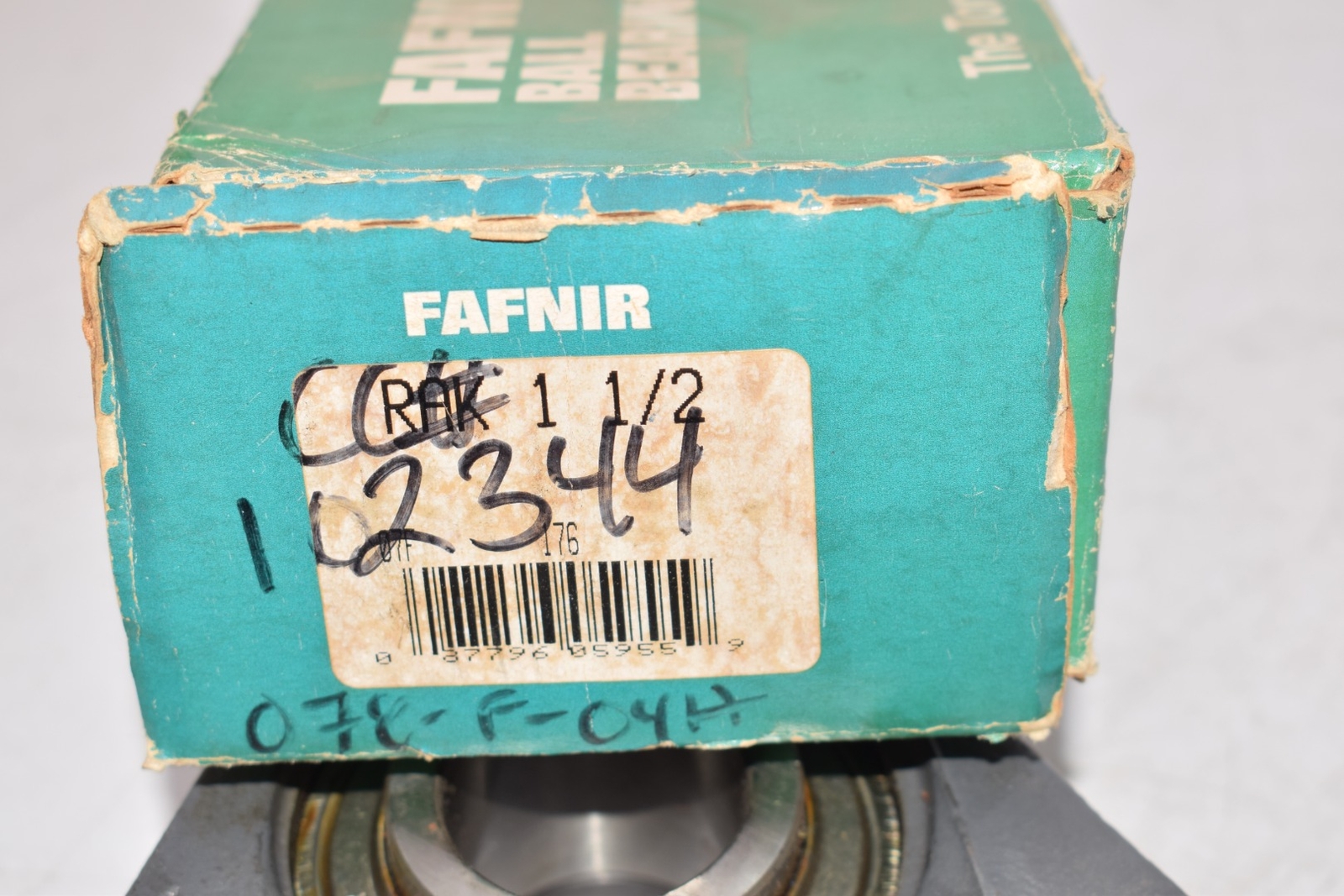 NEW Fafnir RAK 1-1/2 Pillow Block Bearing 1-1/2 in Bore, Cast Iron