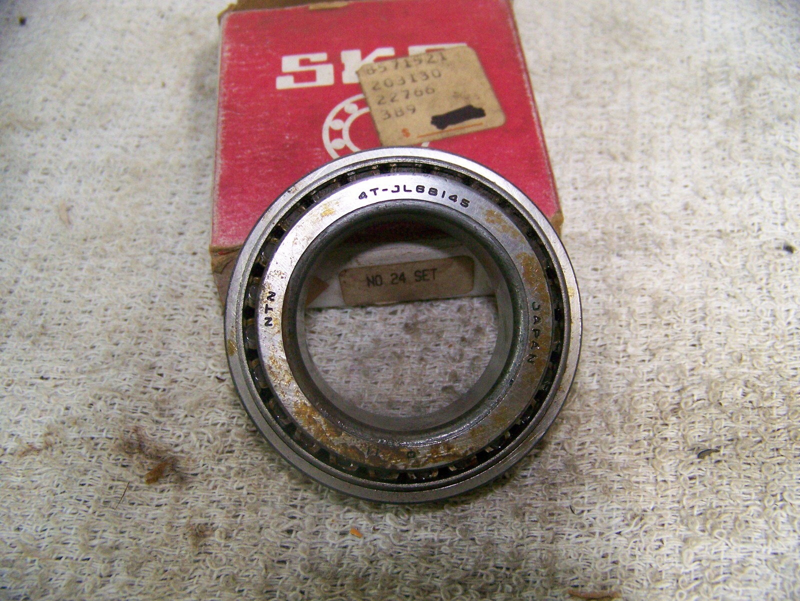 SKF NO 24 SET, TAPERED ROLLER BEARING SET, 4T-JL68145 Cone, 4T-JL68111Z Cup