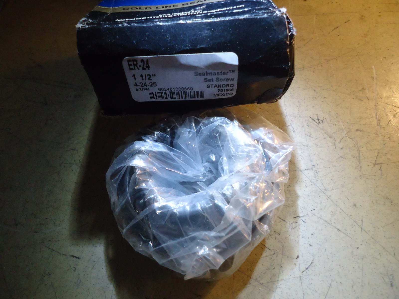 SEAL MASTER ER-24T 1-1/2″ Set Screw Bearing Sealed Box