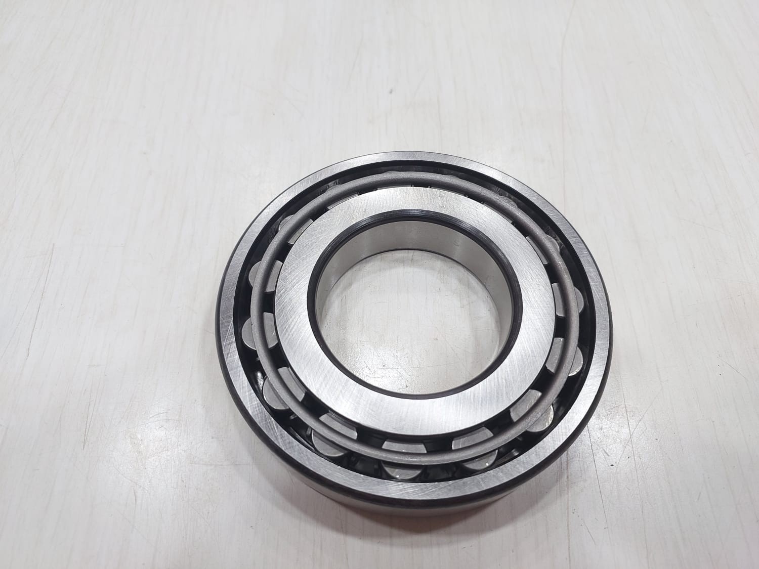 RHP LRJA2.1/2 J CYLINDRICAL ROLLER BEARING 63.5x127x23.8125mm, CFL20 / RL17L