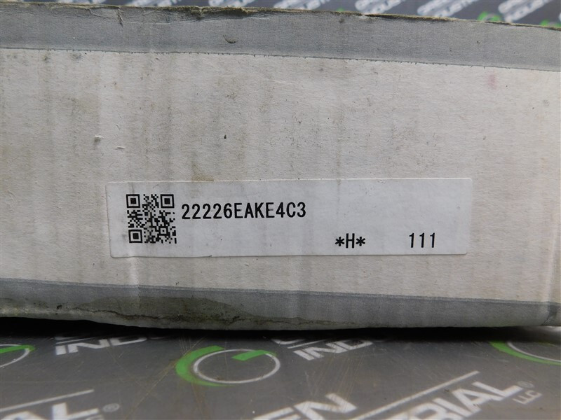 NEW NSK 22226EAKE4C3 Spherical Roller Bearing 130mm Bore 230mm Diameter 64mm W