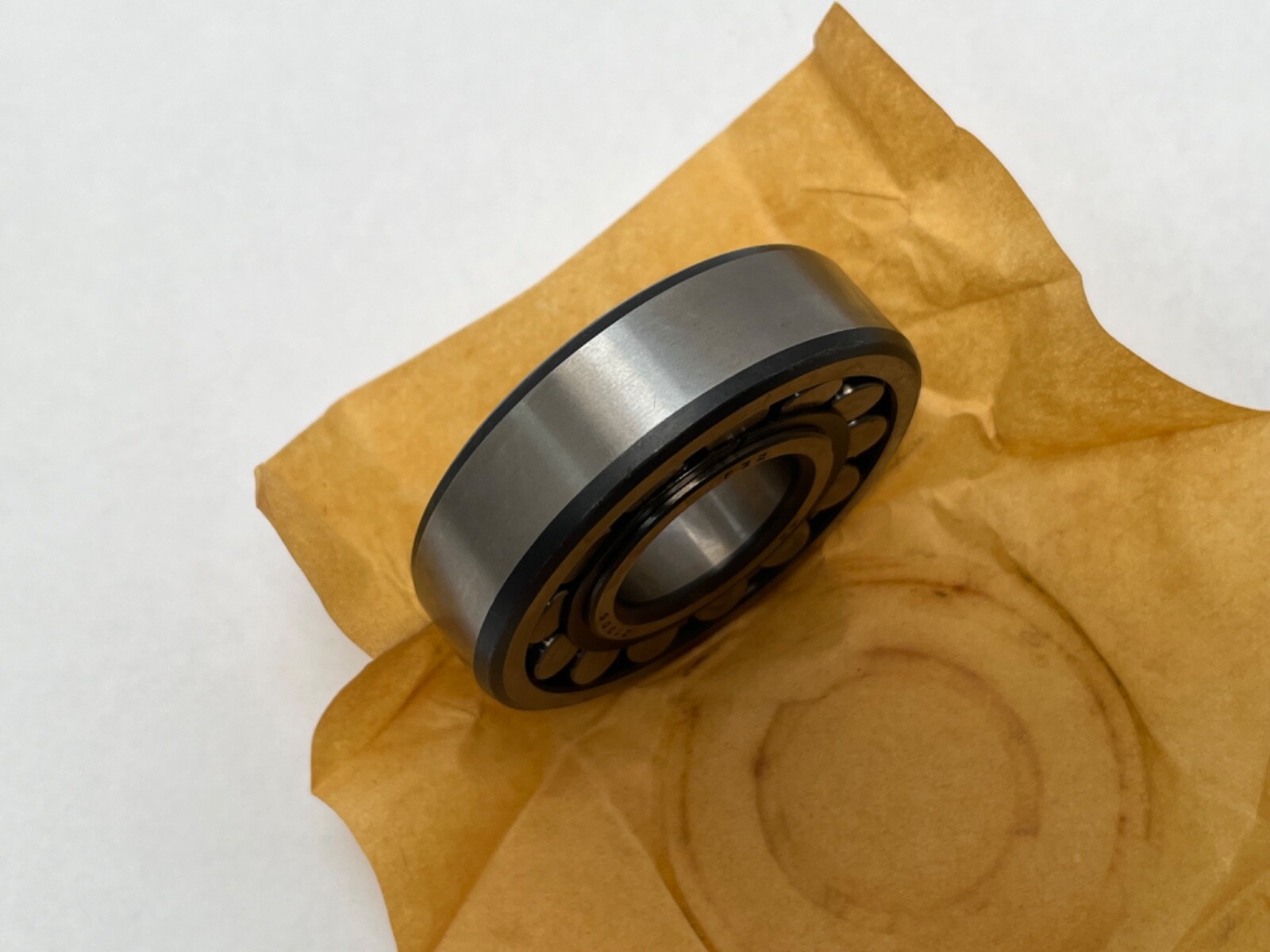 SNR 21305V Spherical Bearing 25x62x17 mm 21305-V 21305-CJ