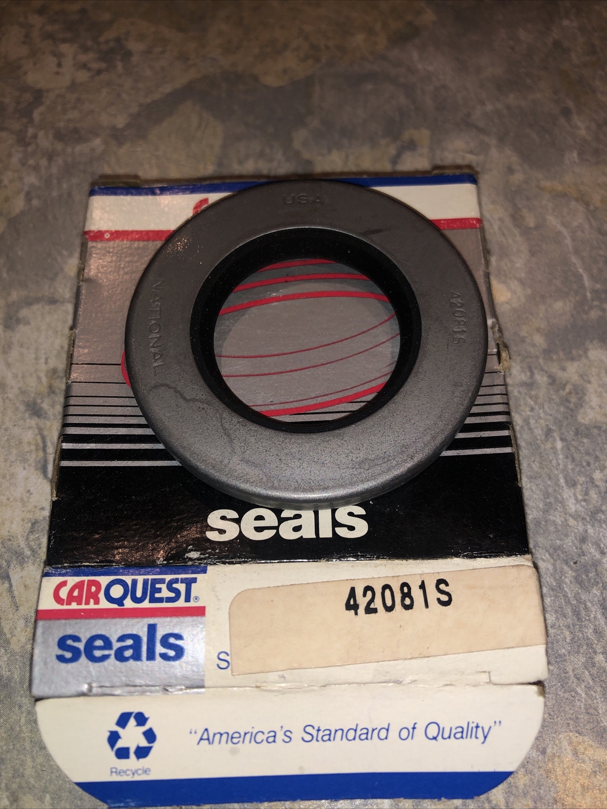 National 42081S Small Bore Inch Seal New In Carquest Box! Made In USA ! Free Sh