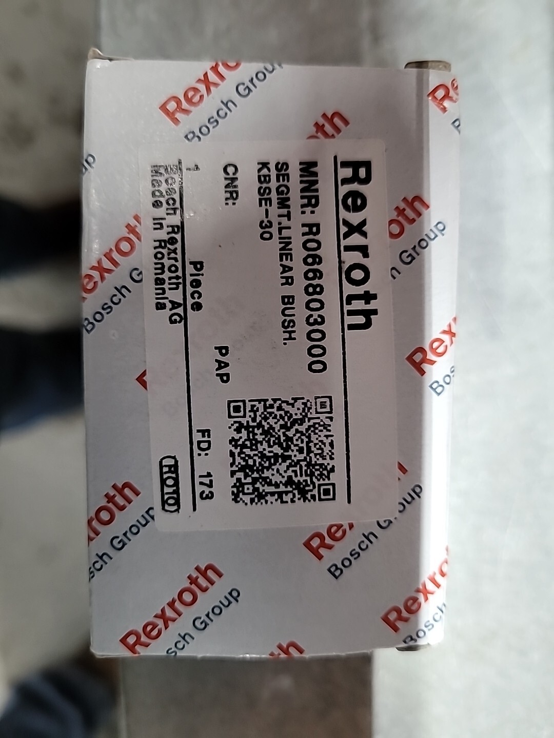 BOSCH REXROTH R066803000 KBSE-30 30x44x44mm (1pc)