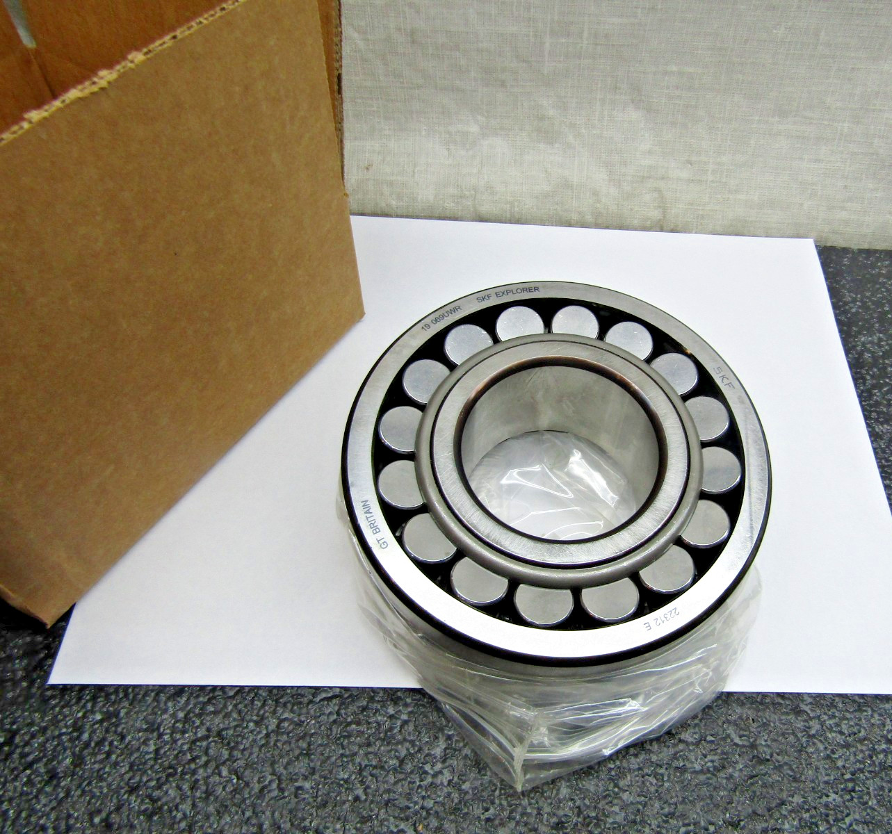 SKF 22312E 60mm X 130mm X 46mm Spherical Roller Bearing