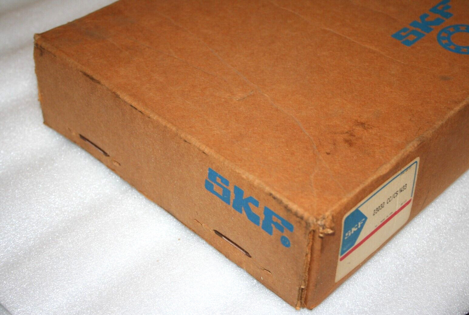 SKF 23032 CC/C5/W33 Spherical Roller Bearing * NEW UNOPENED *