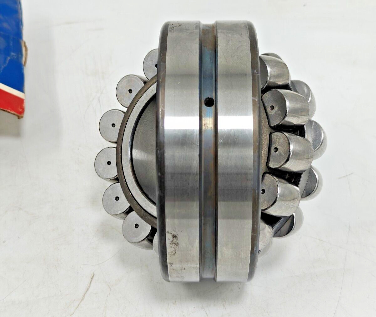 22313 EK/VA405 SKF New Spherical Roller Bearing 65x140x48mm 22313 EK VA405