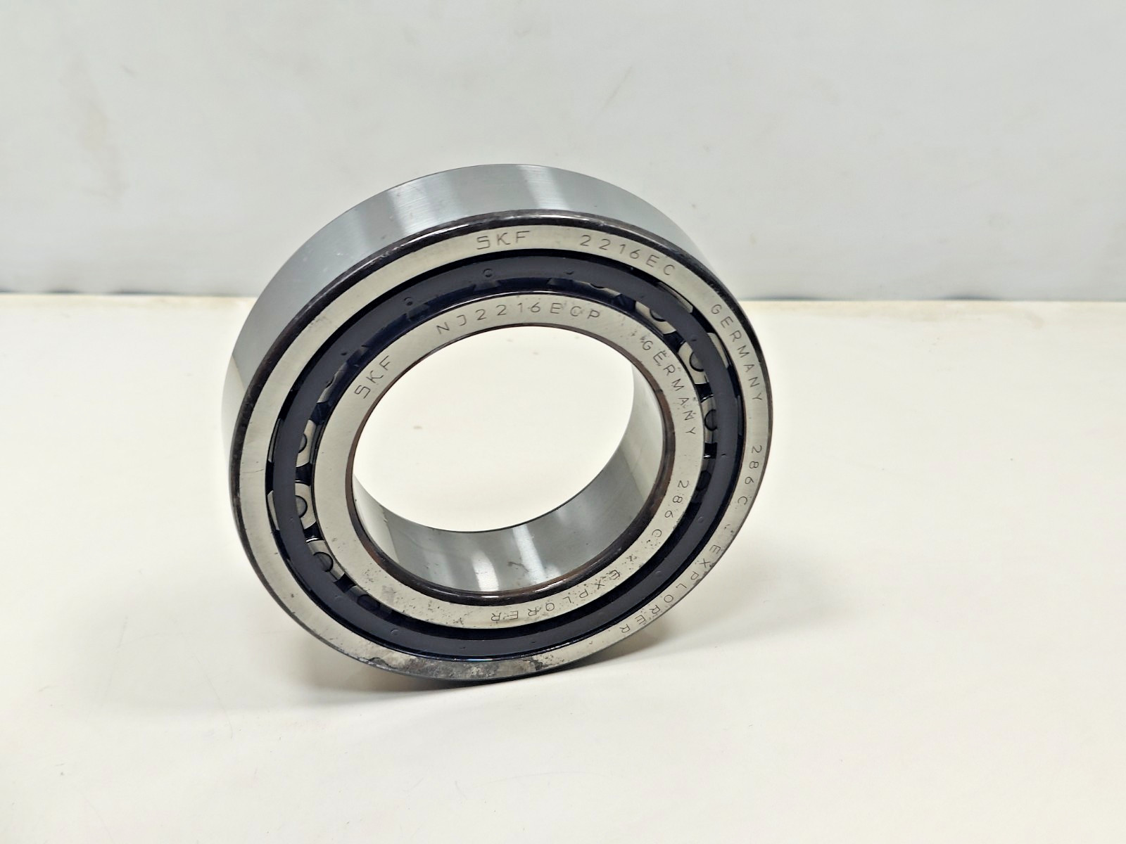 NJ2216 ECP SKF Cylindrical Roller Bearing SKF NJ 2216 ECP 2216EC 80x140x33mm