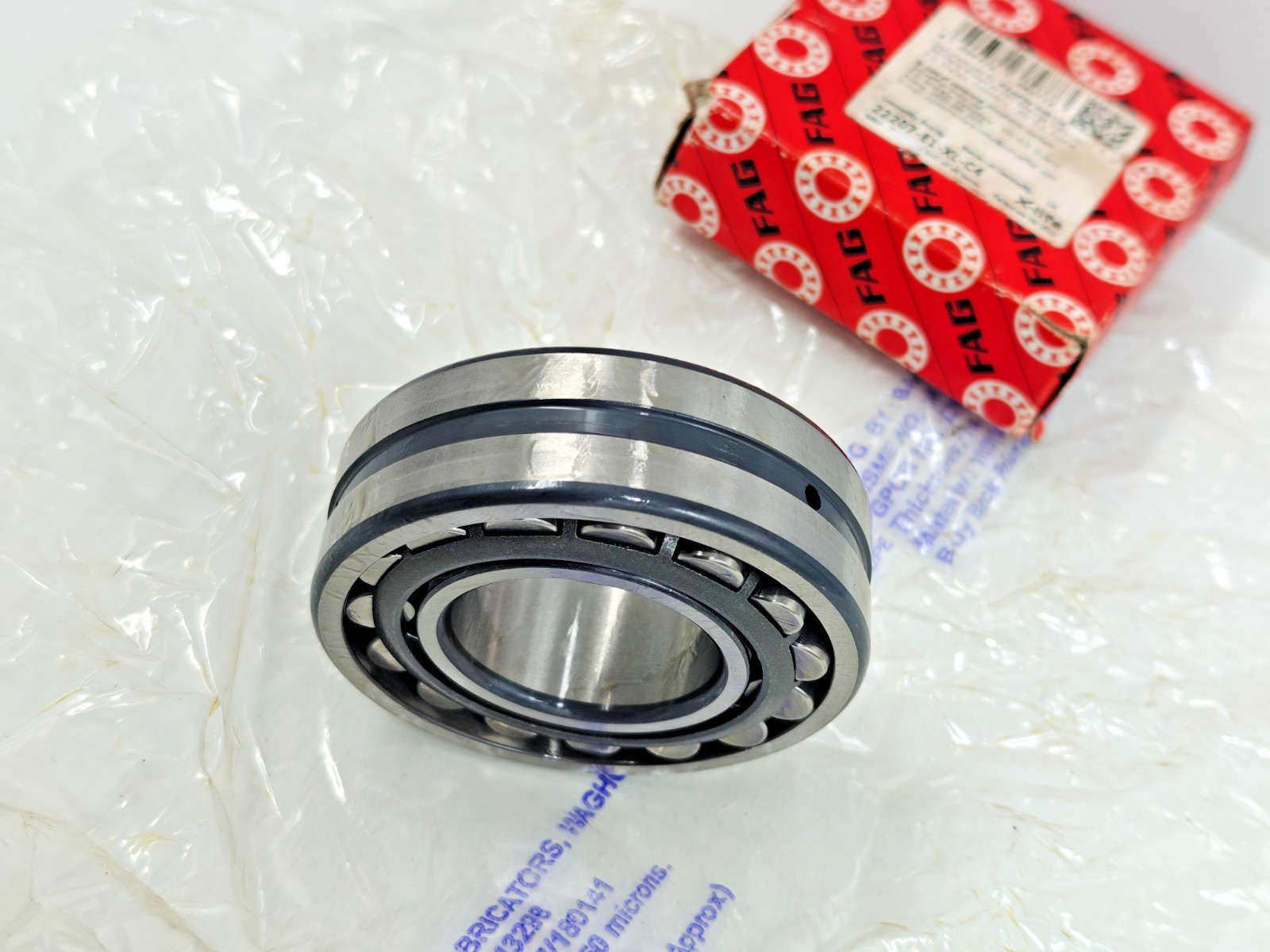 22207-E1-XL-C4 FAG X-Life Spherical Roller Bearing FAG 22207 C4, 35x72x23mm