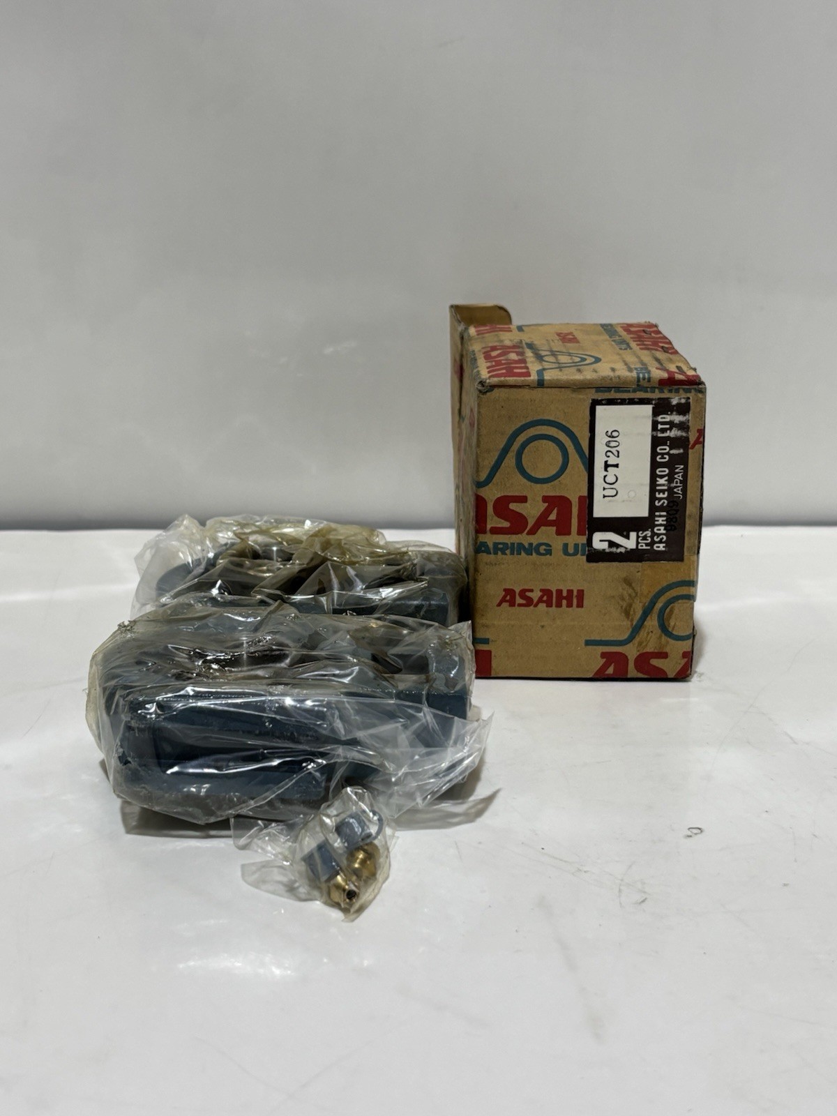 ASAHI UCT206 Bearing