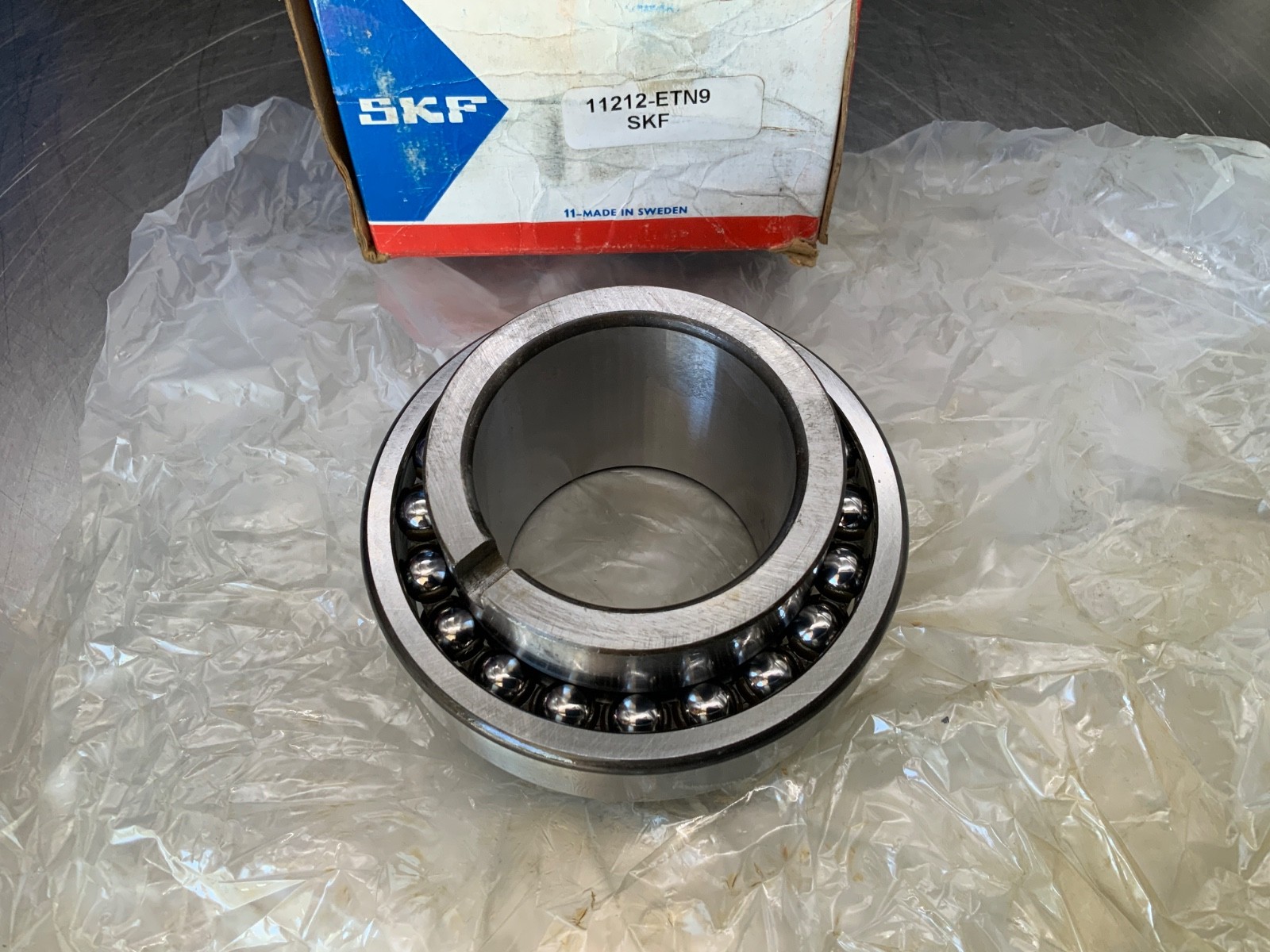 SKF 11212-ETN9 Self-Aligning Ball Bearing 60mm Bore, 110mm OD