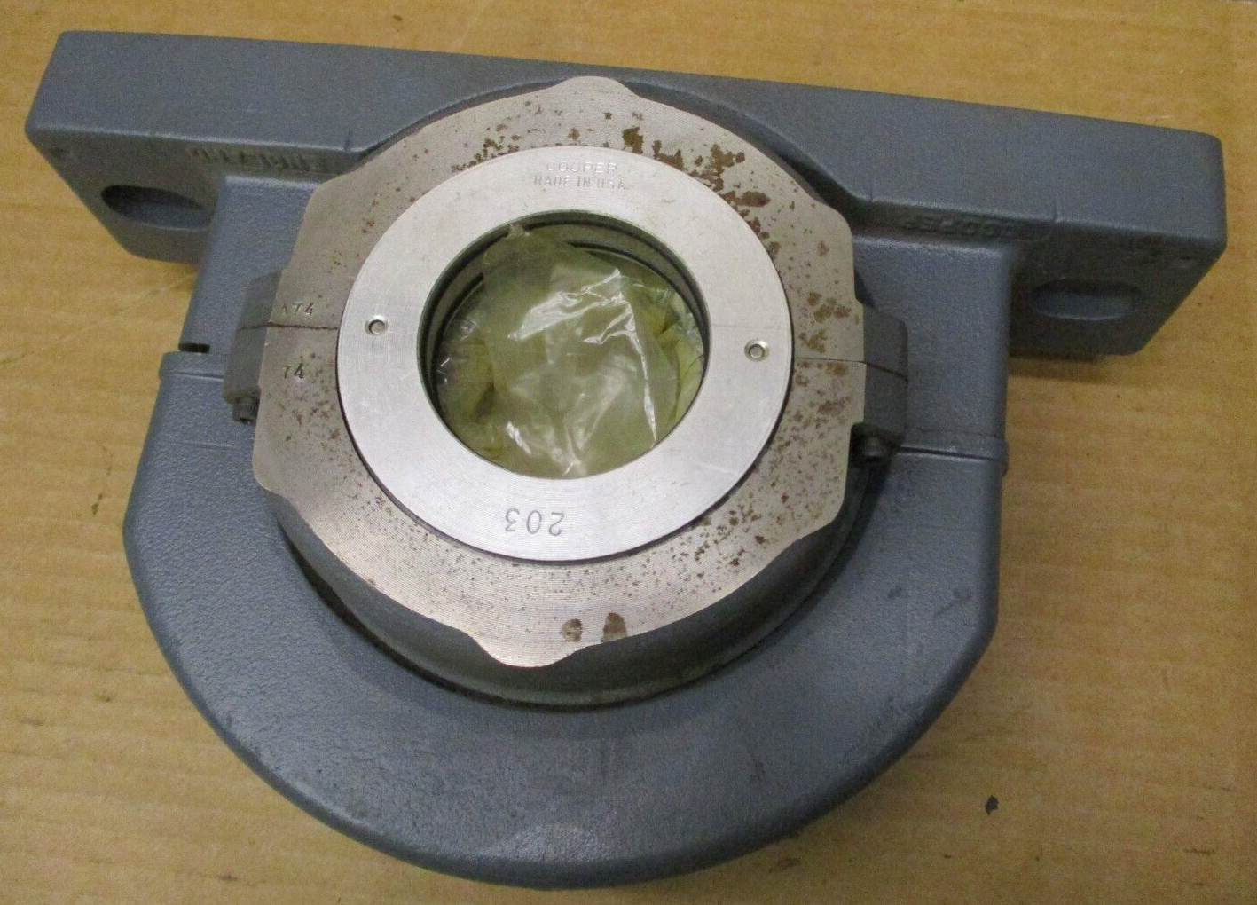 Cooper 01EBCP203EX Split Pillow Block Roller Bearing A4916WVS