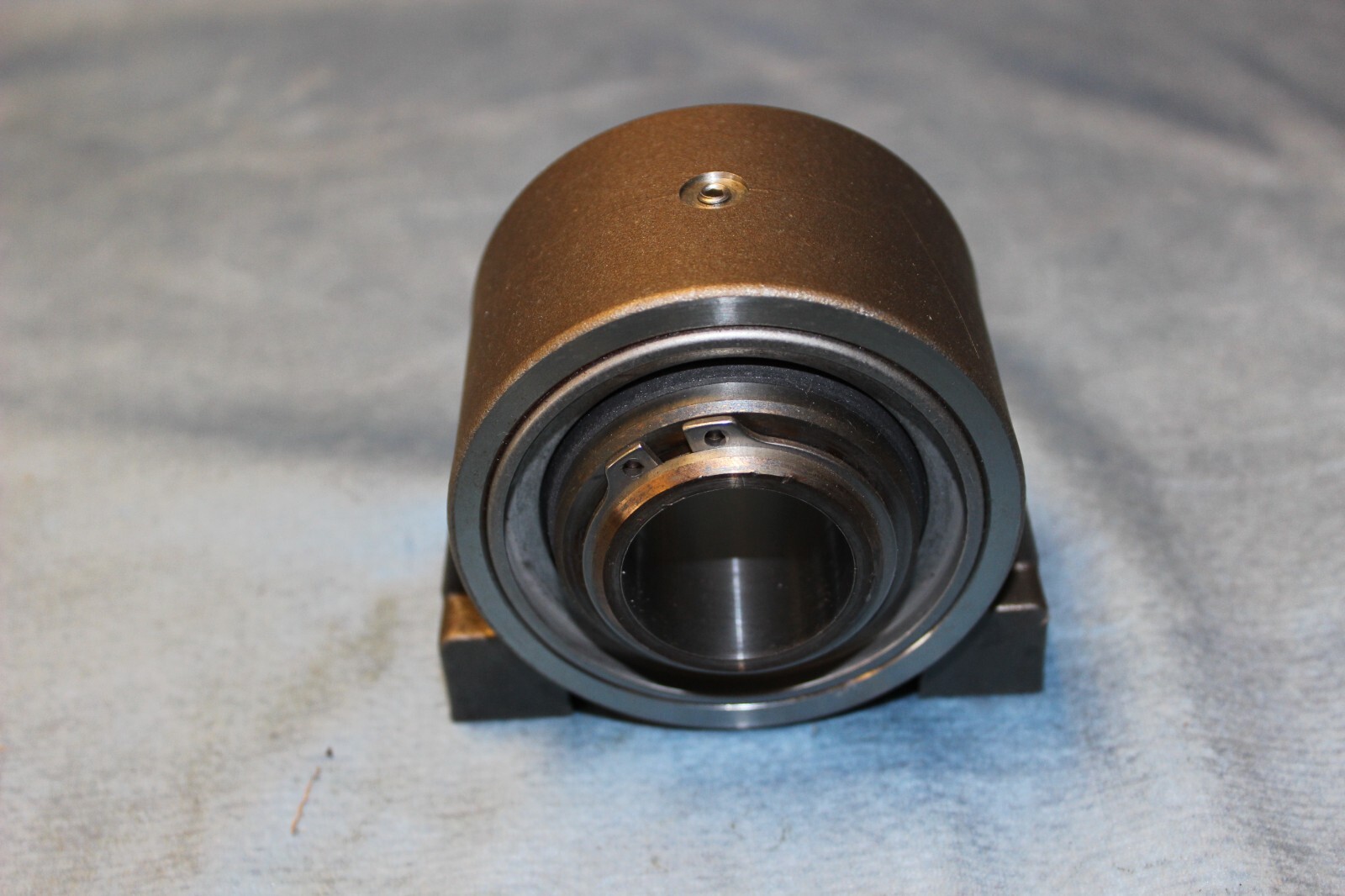 Stainless Pillow Block & Bearings 1-1/4″ ID Threaded Base