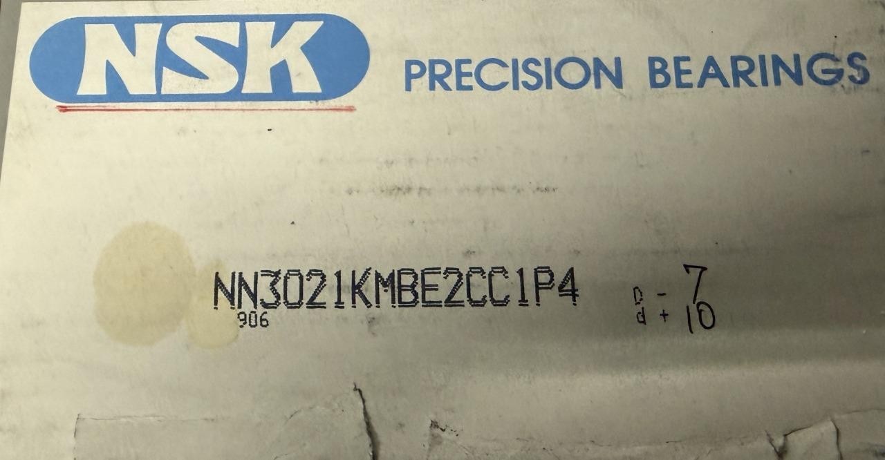 NSK NN3021KMBE2CC1P4 Precision Cylindrical Roller Bearing 105x160x41mm