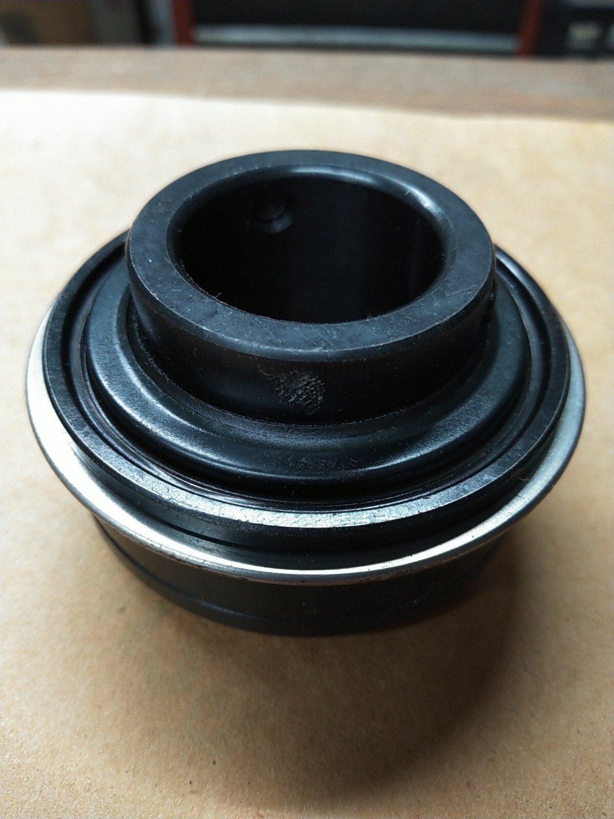 JAF ER106-18 Setscrew-Locking Bearings 1-1/8″ Bore 62mm OD w/ Snap ring