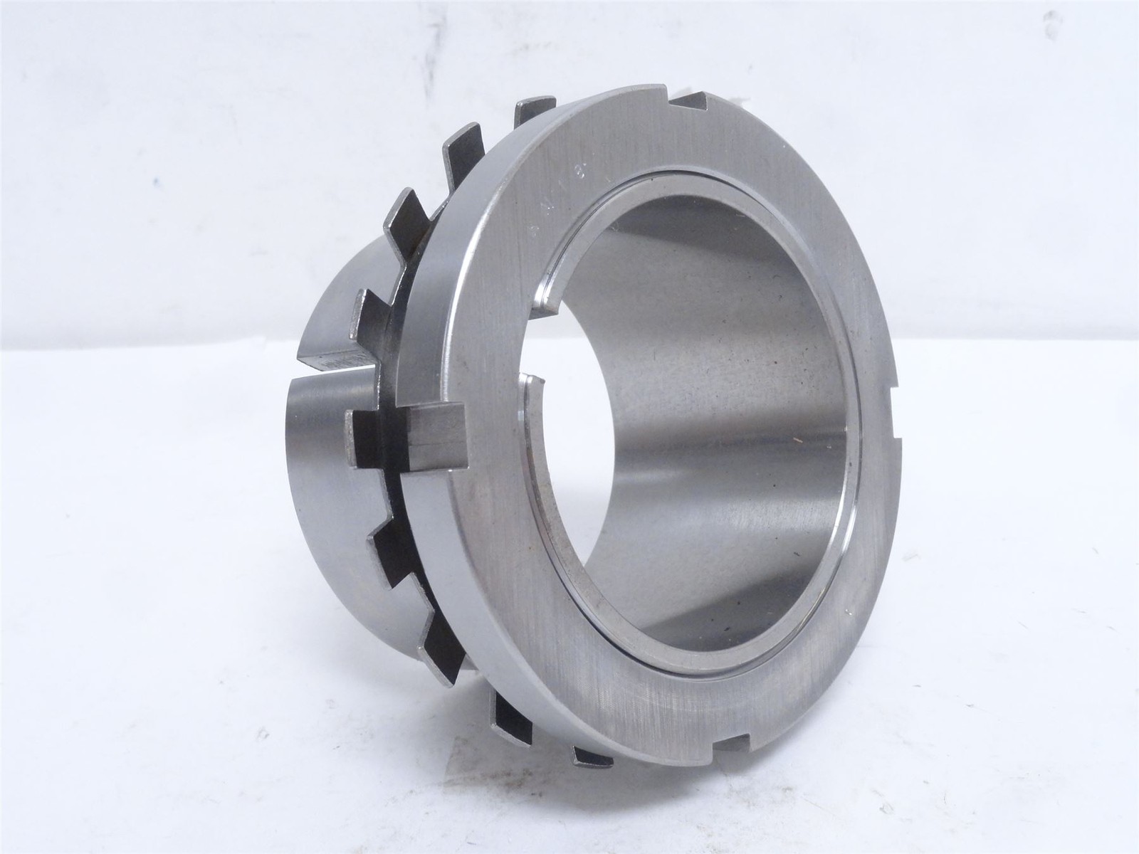251218 New-No Box; FAG H318 Bearing Adapter Sleeve; 80mmID; M90x2 Threads