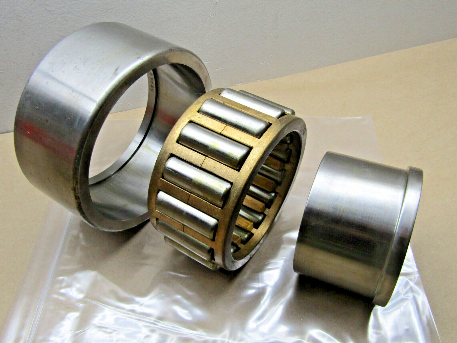 Cylindrical Roller Bearing E-5313-BM G3900 8391 65mm X 140mm X 2-5/16″