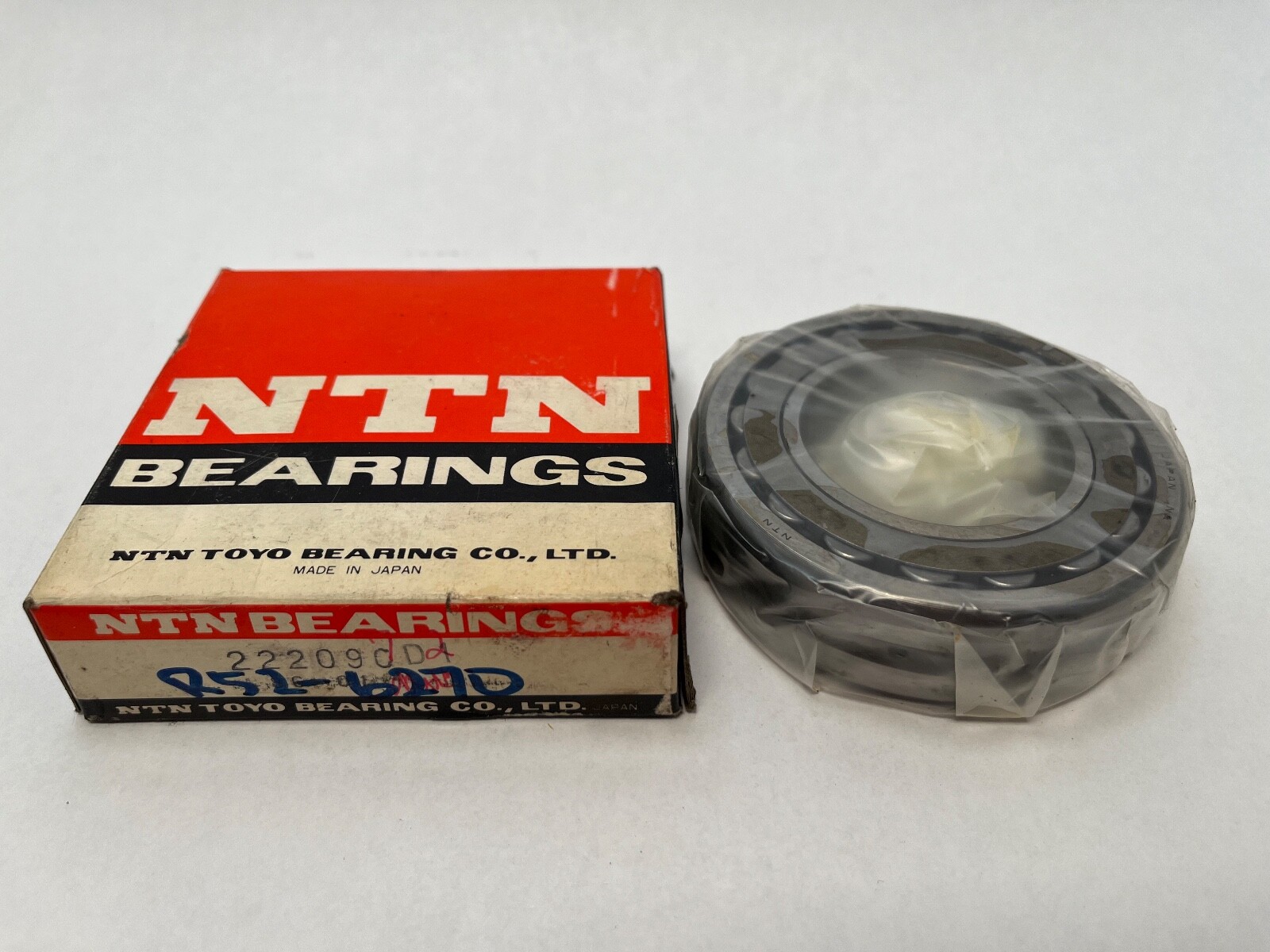 NTN 22209CW33 Spherical Bearing 45x85x23 mm 22209-C-W33 22209CD1 Japan