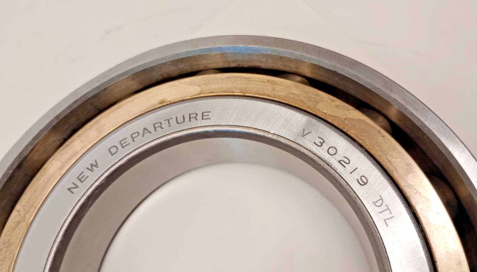 New Departure NDH V30219 Angular Contact USA Bearing 95x170x32mm ref# 7219B