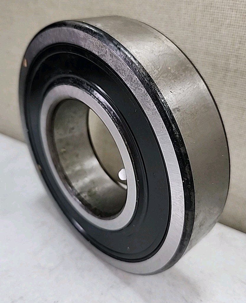 NEW SKF Single Row Ball Bearing 6314 2RS1 C3 HT51