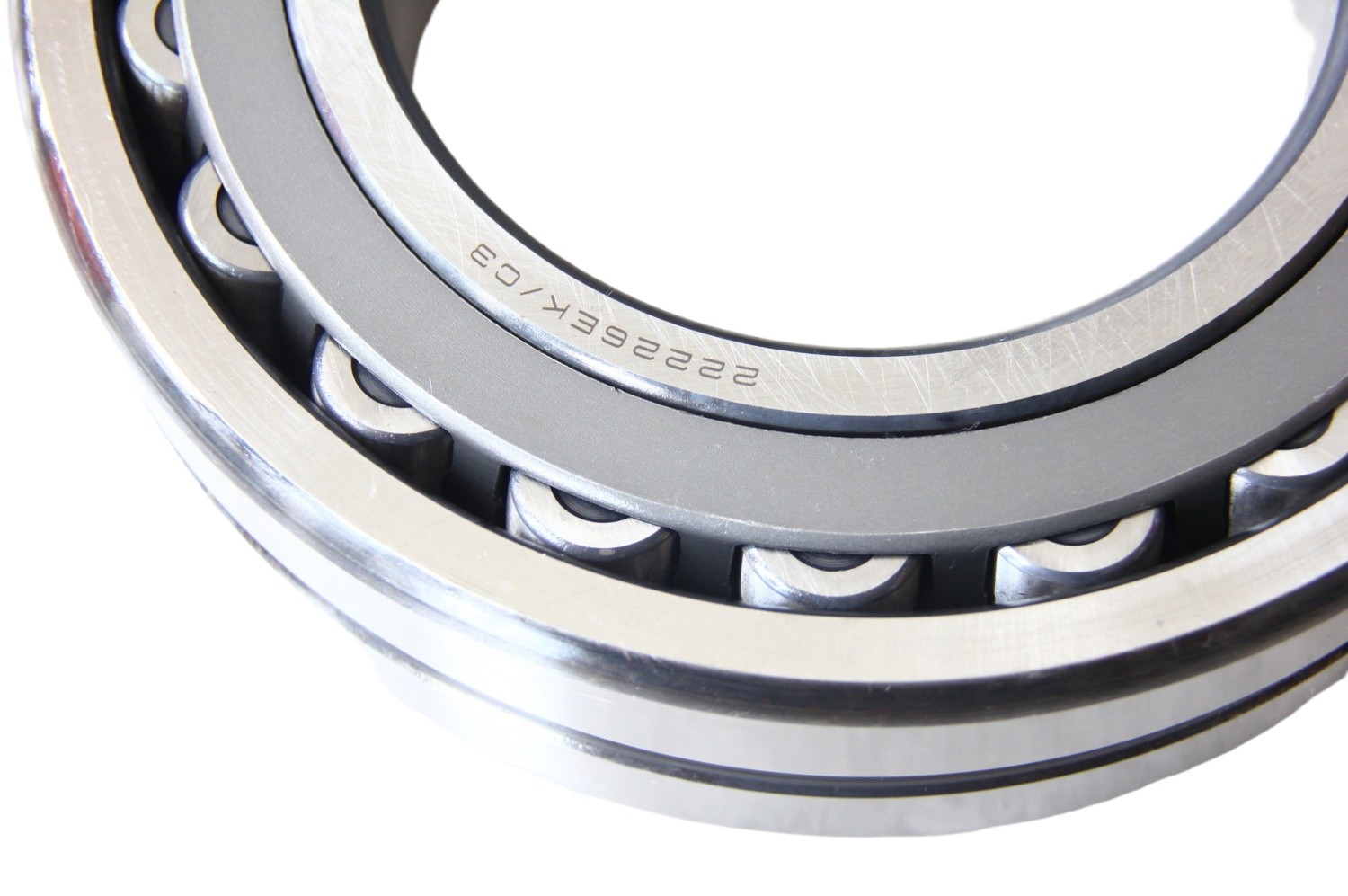 New 130x230x64mm Spherical Roller Bearing For CLUNT 22226 EK/C3