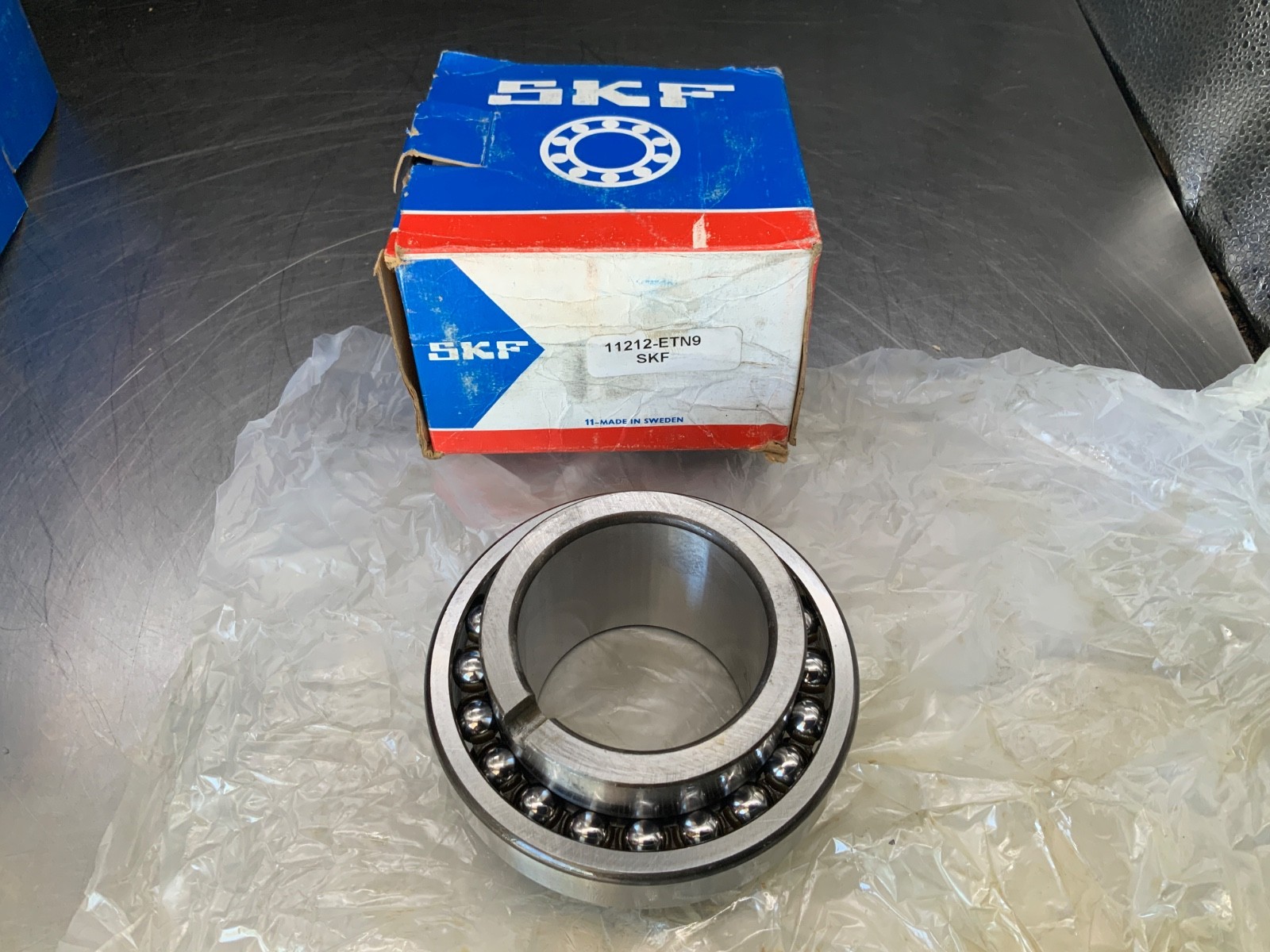 SKF 11212-ETN9 Self-Aligning Ball Bearing 60mm Bore, 110mm OD