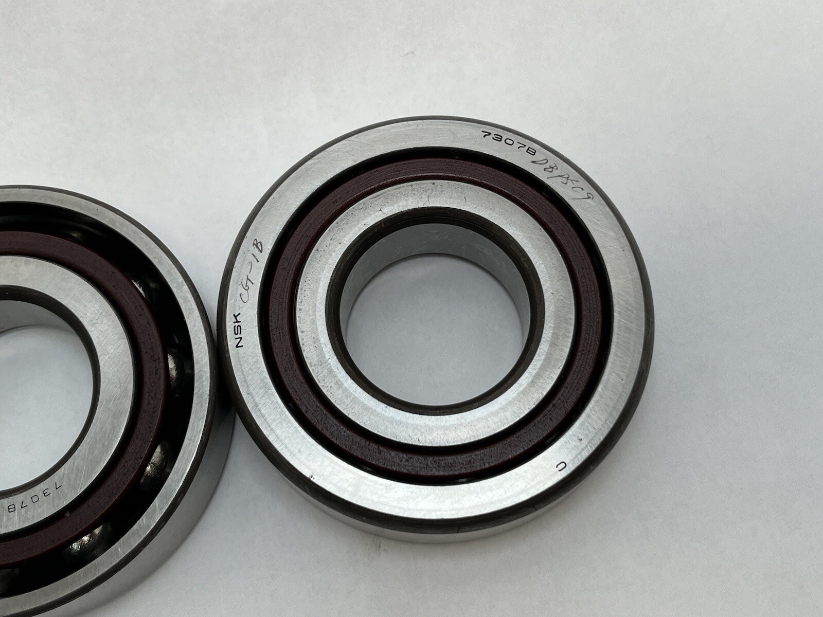 NSK 7307BTYDBP5 Angular Bearing 7307B 7307-B-TY-DB-P5 35x80x21 mm 2 Pcs