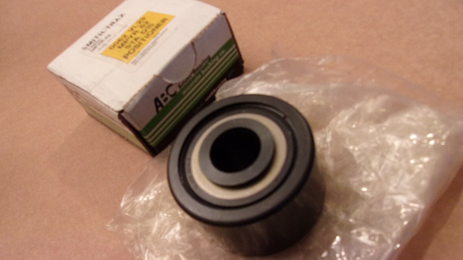 SMITH-TRAX MPYR-62 Roller bearing